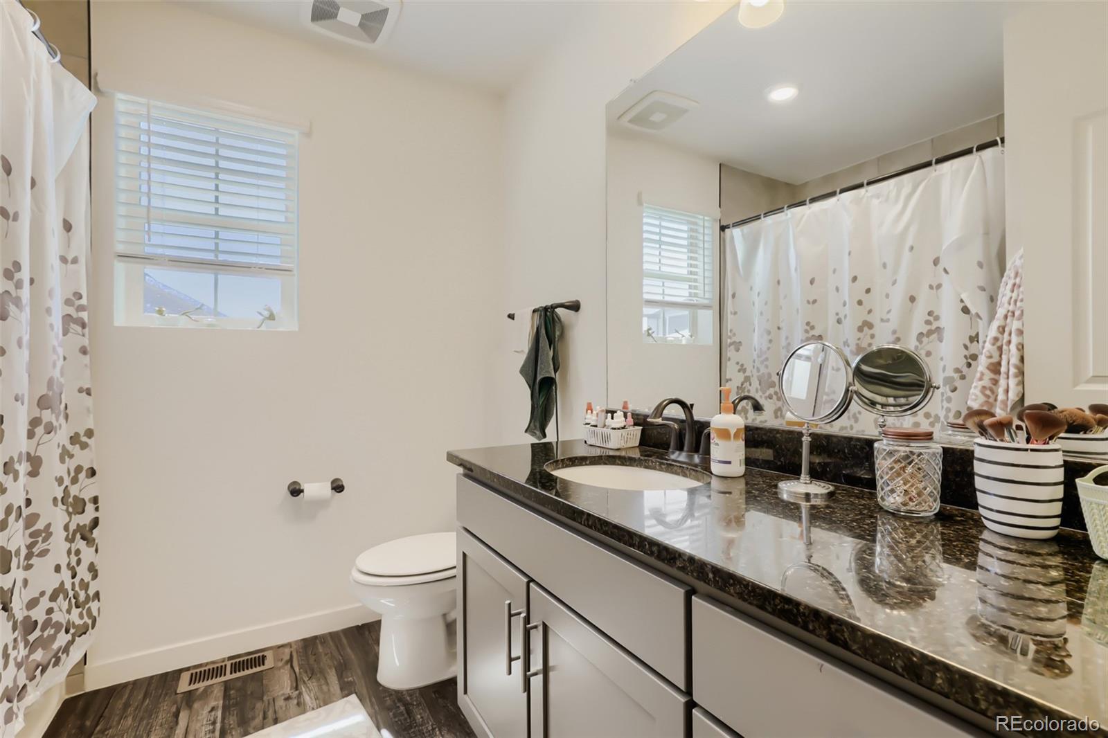 MLS Image #10 for 10104  yampa court,commerce city, Colorado