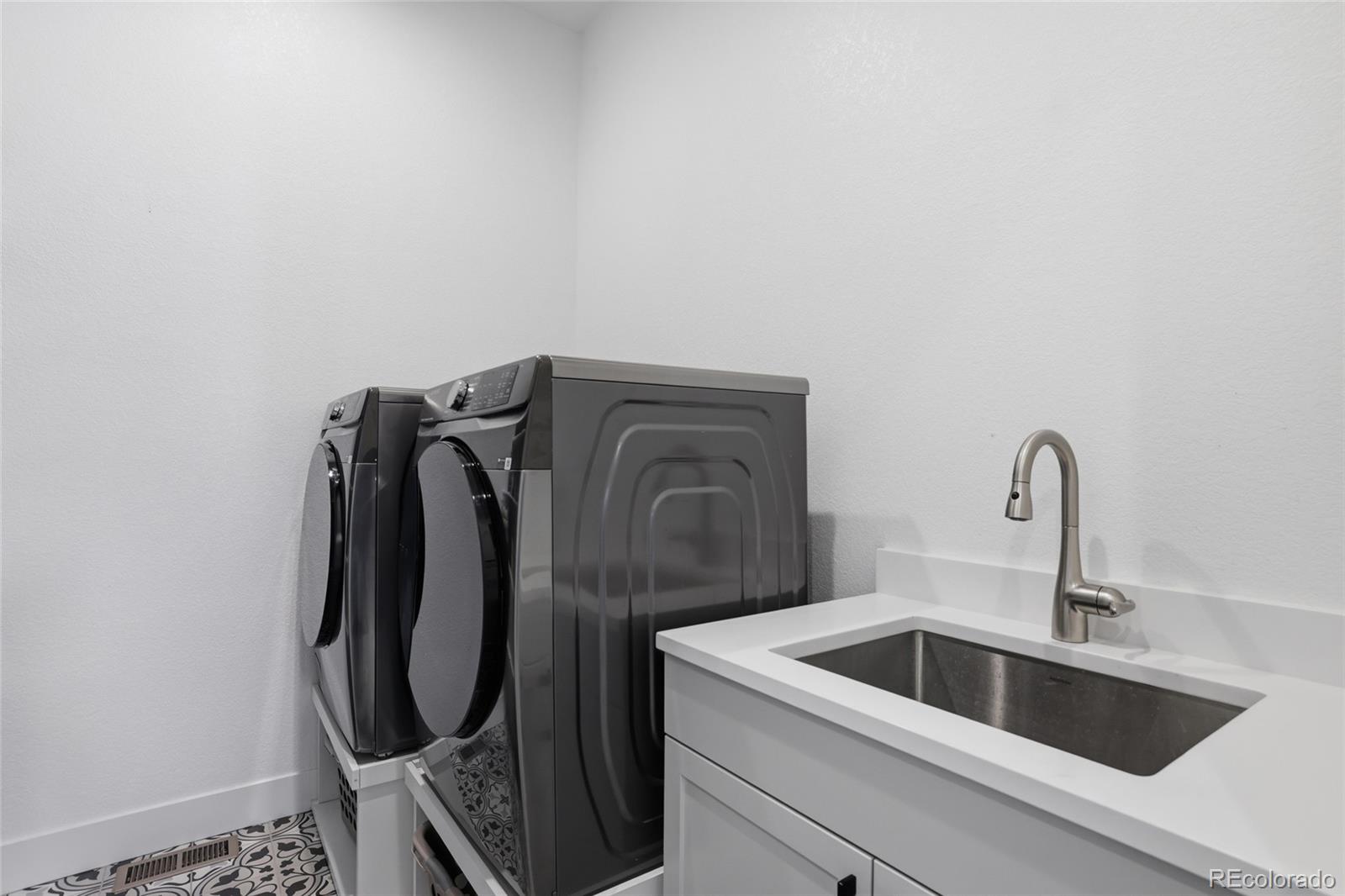 MLS Image #5 for 2104  bellcove drive,castle rock, Colorado