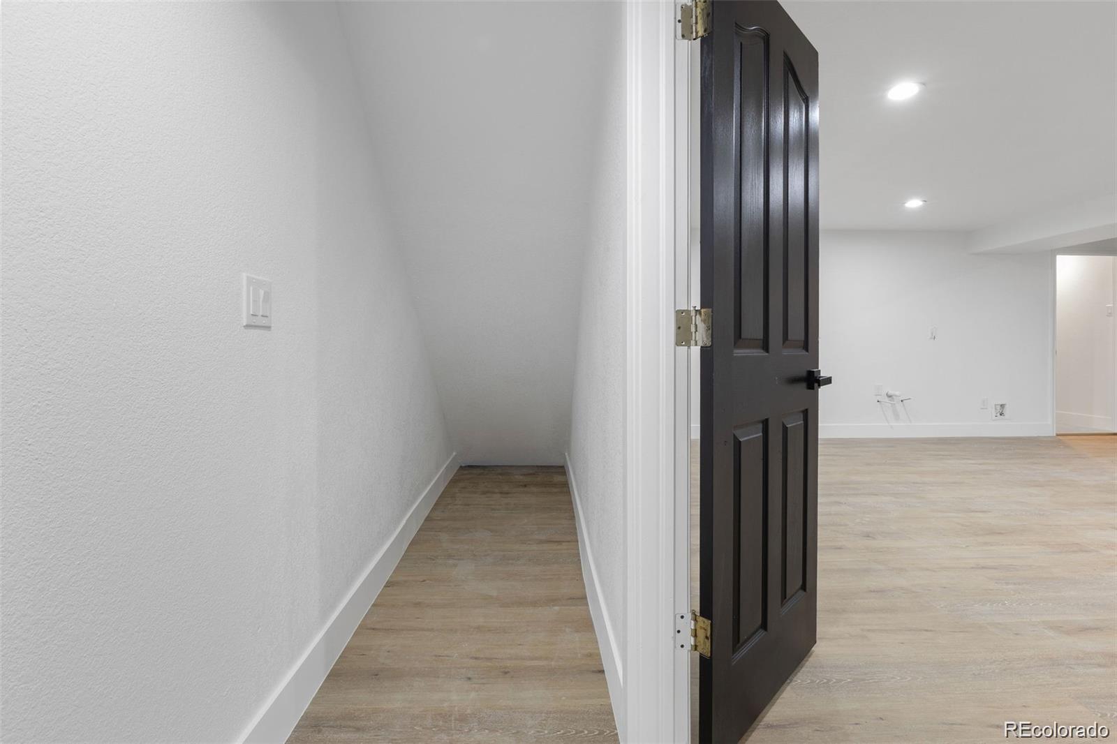 MLS Image #10 for 731  shoshone street,strasburg, Colorado