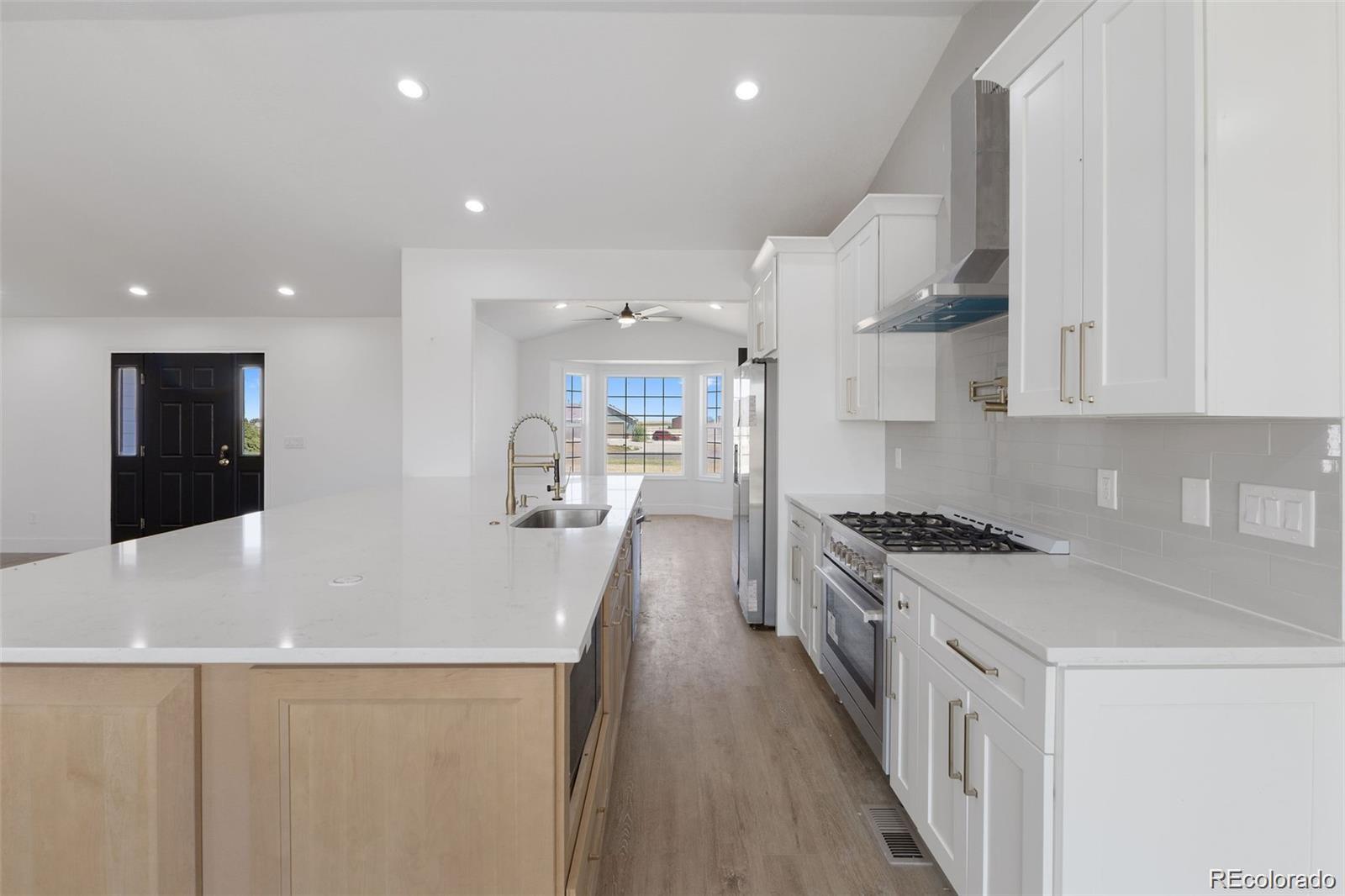 MLS Image #5 for 731  shoshone street,strasburg, Colorado