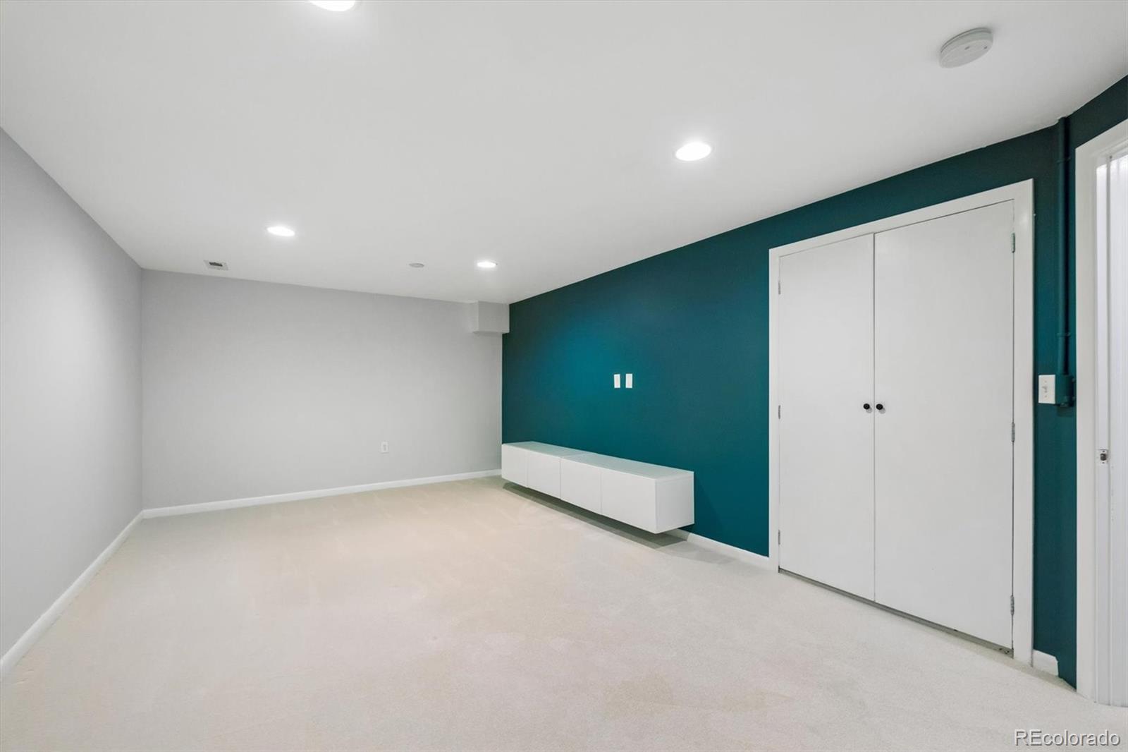MLS Image #20 for 1366 s newport street,denver, Colorado
