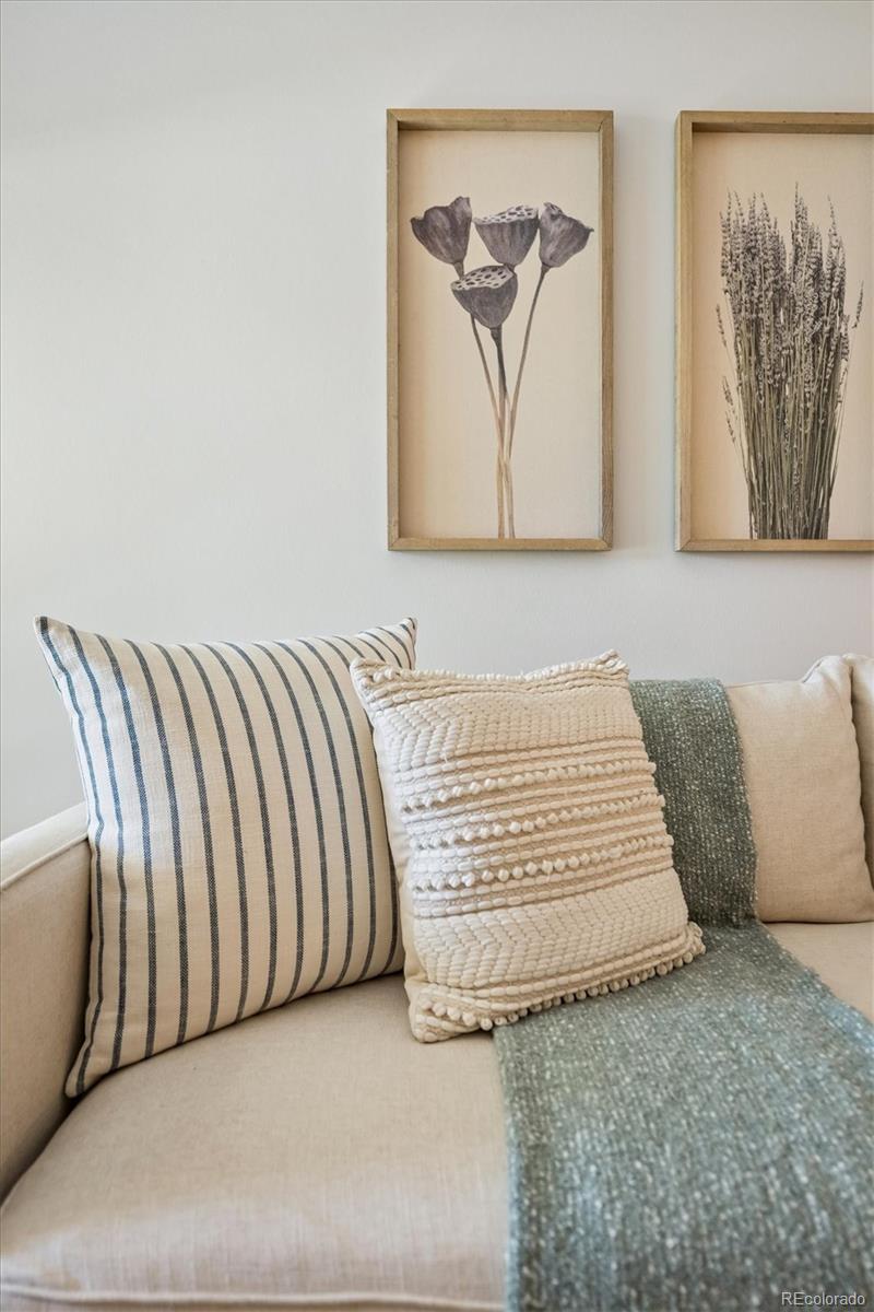 MLS Image #4 for 1366 s newport street,denver, Colorado