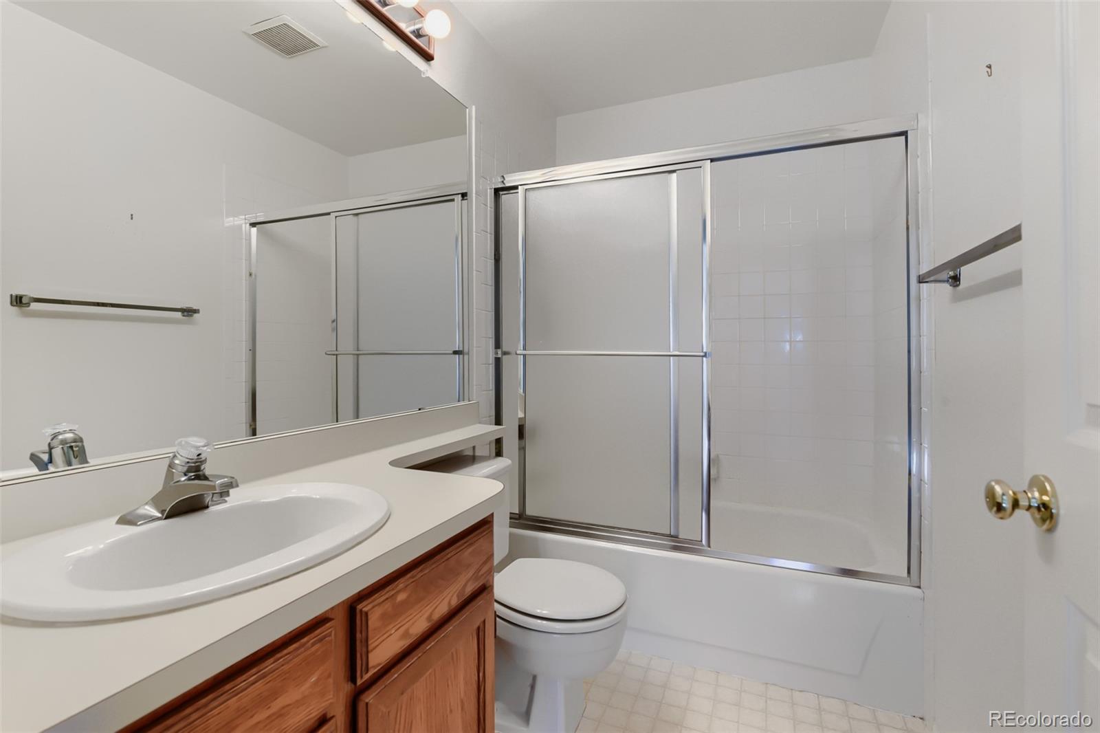 MLS Image #20 for 1374  briar circle,littleton, Colorado