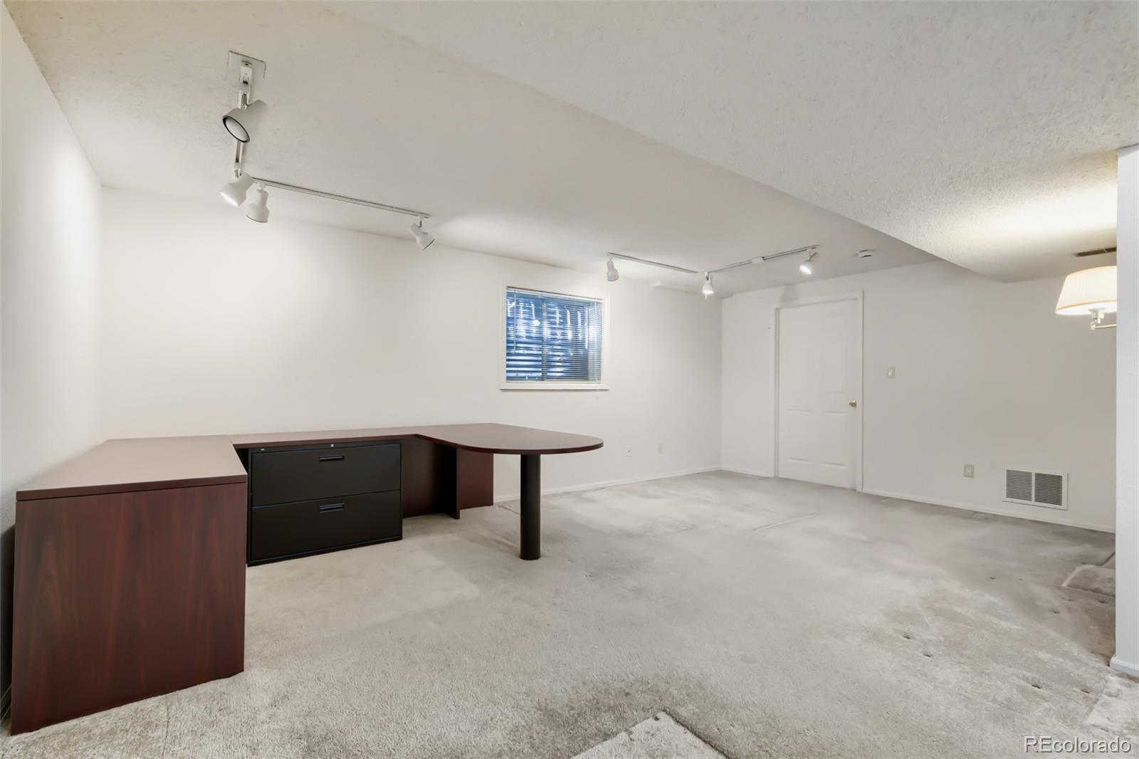 MLS Image #21 for 1374  briar circle,littleton, Colorado