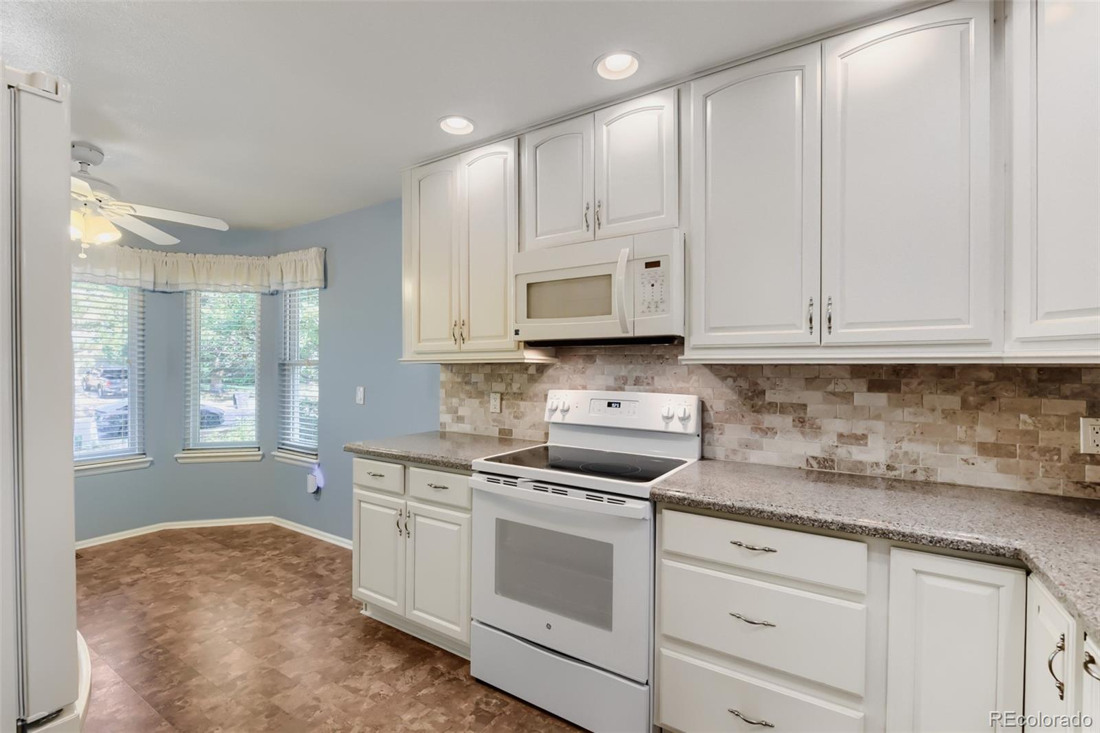 MLS Image #3 for 1374  briar circle,littleton, Colorado