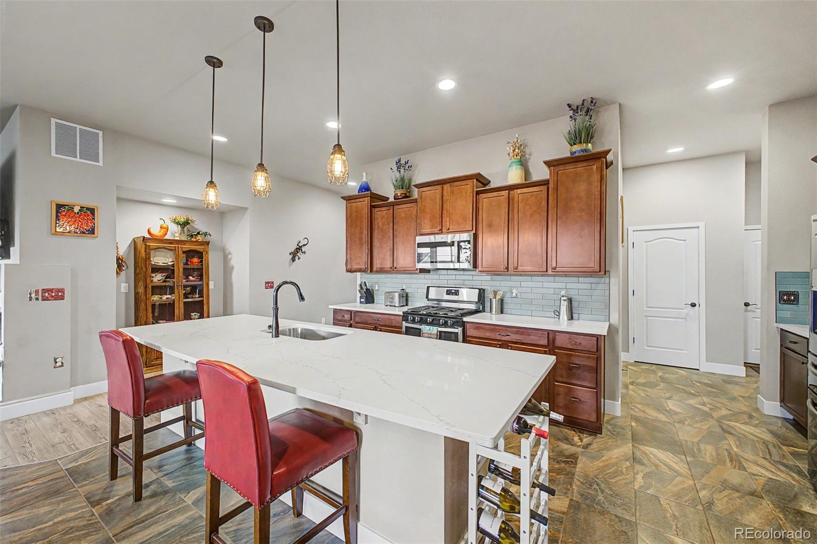 MLS Image #5 for 17659 w 94th drive,arvada, Colorado