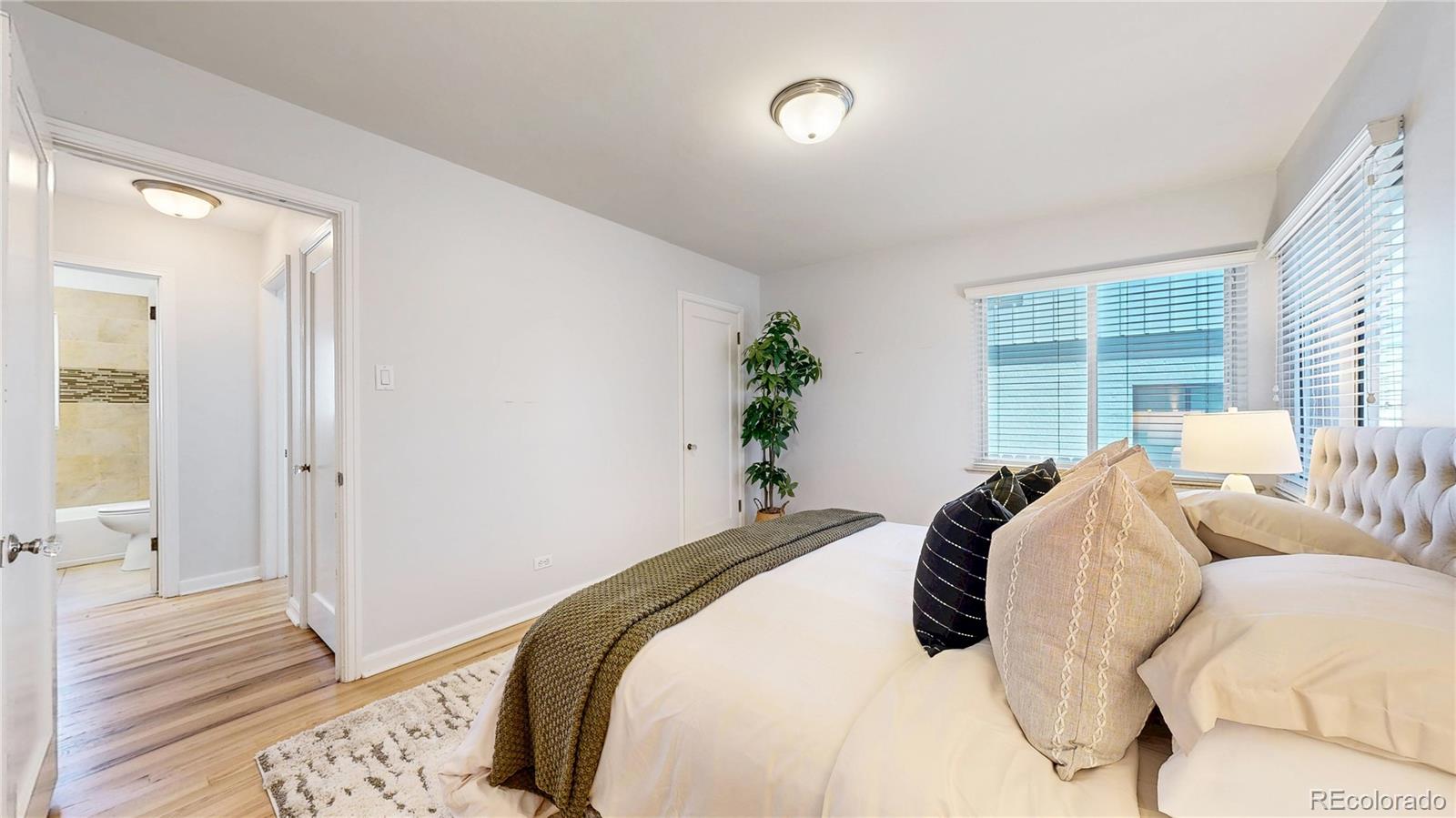 MLS Image #17 for 775  ivanhoe street,denver, Colorado