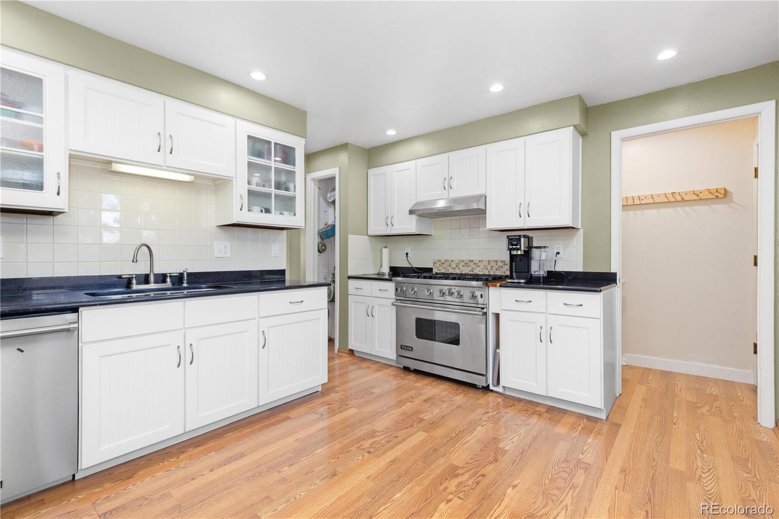 MLS Image #4 for 5876 w canyon avenue,littleton, Colorado