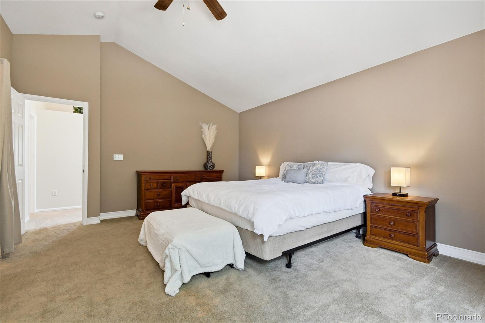 MLS Image #15 for 10417  bellaire court,denver, Colorado