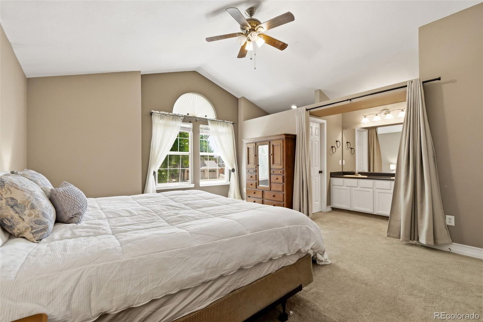 MLS Image #17 for 10417  bellaire court,denver, Colorado