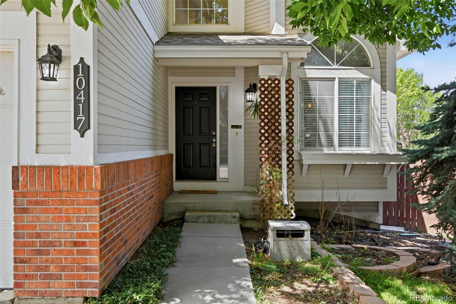 MLS Image #2 for 10417  bellaire court,denver, Colorado