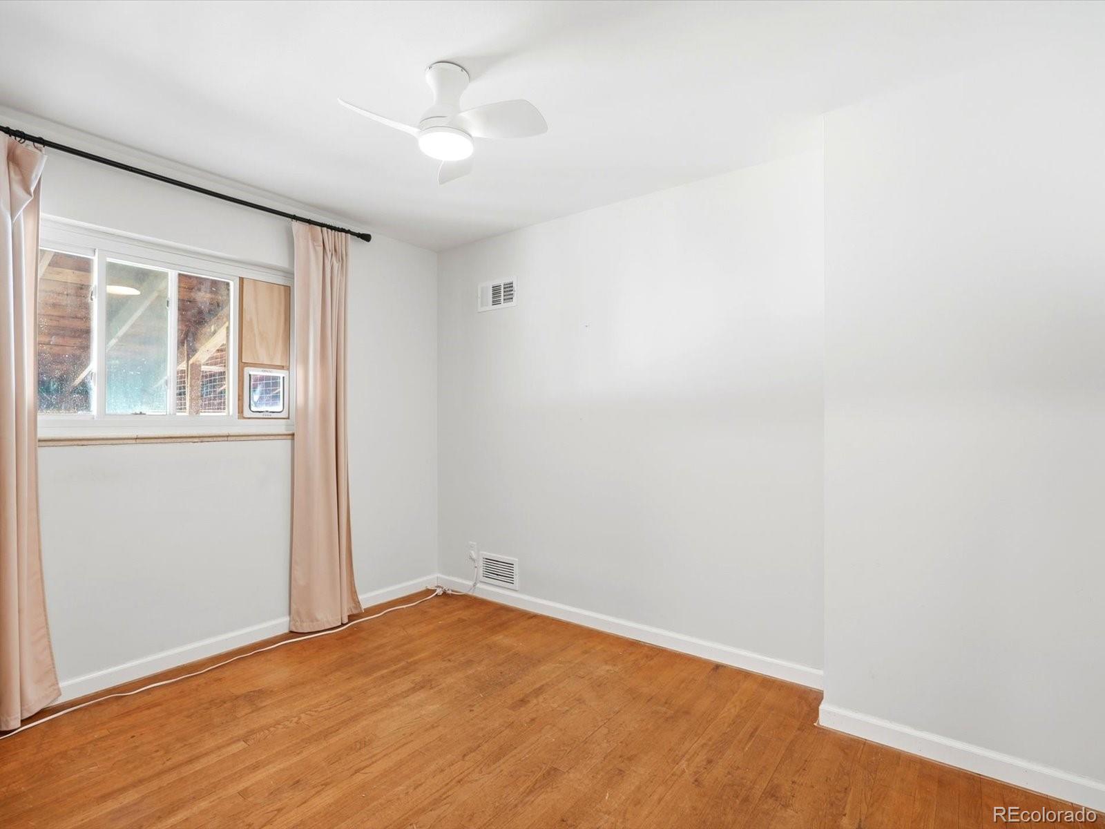 MLS Image #15 for 2256 s zenobia street,denver, Colorado