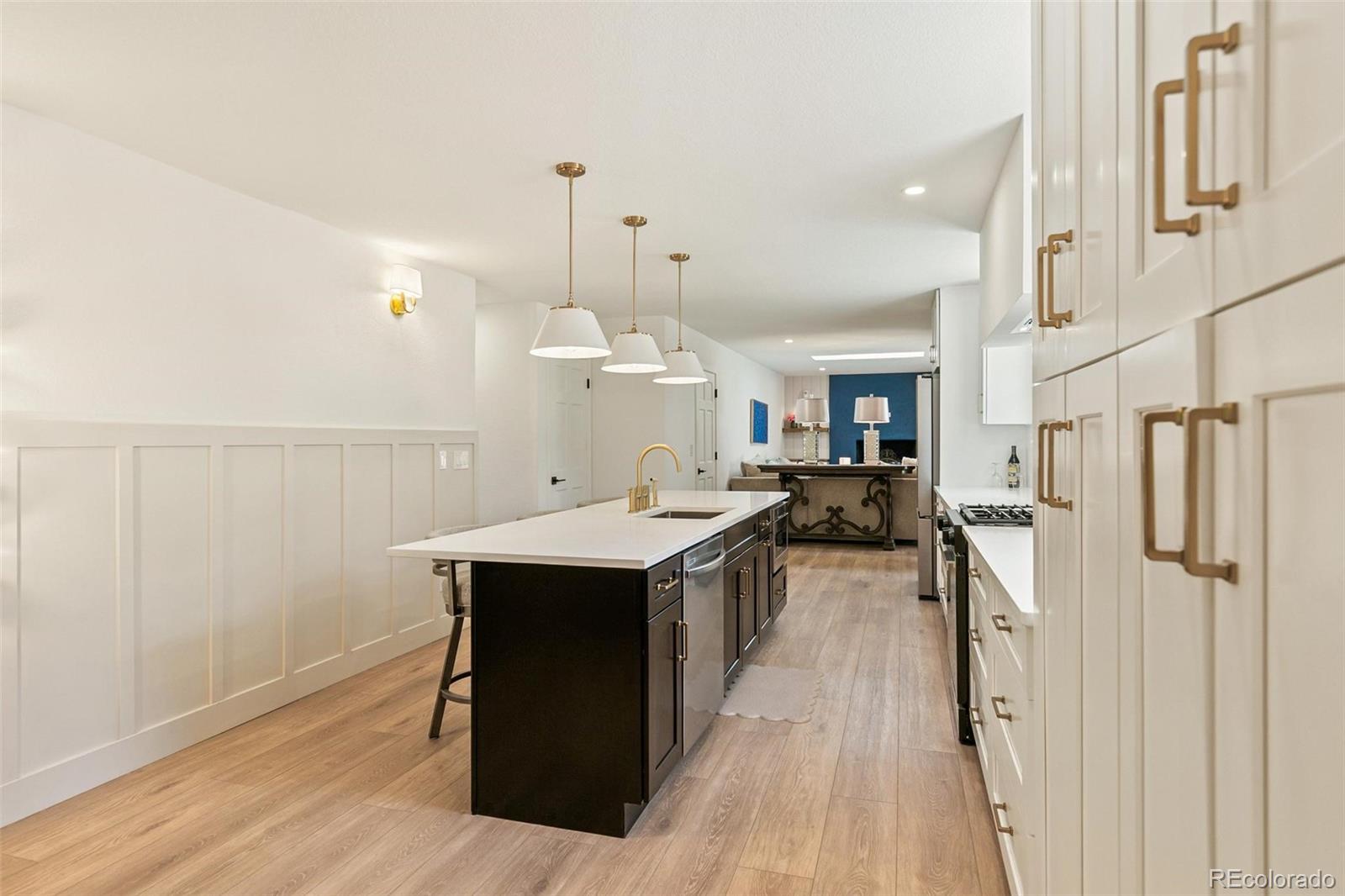 MLS Image #10 for 3798 s wabash street,denver, Colorado