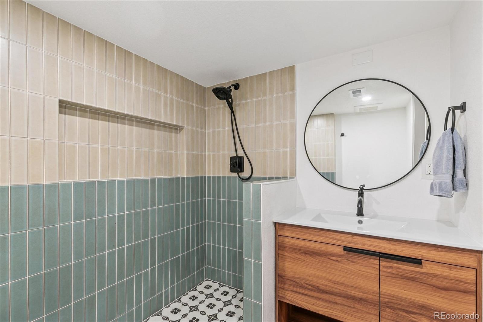 MLS Image #30 for 3798 s wabash street,denver, Colorado