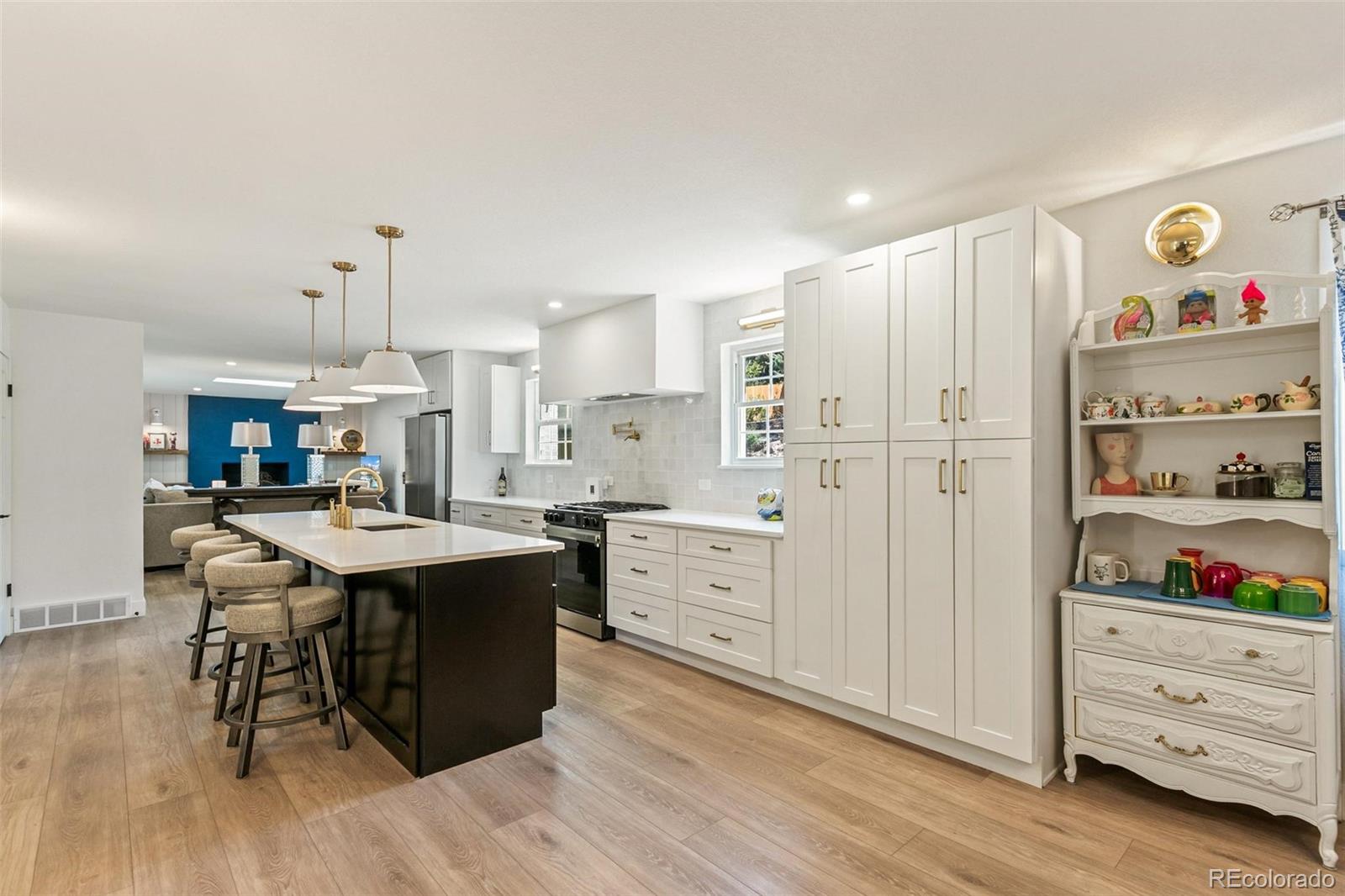 MLS Image #8 for 3798 s wabash street,denver, Colorado