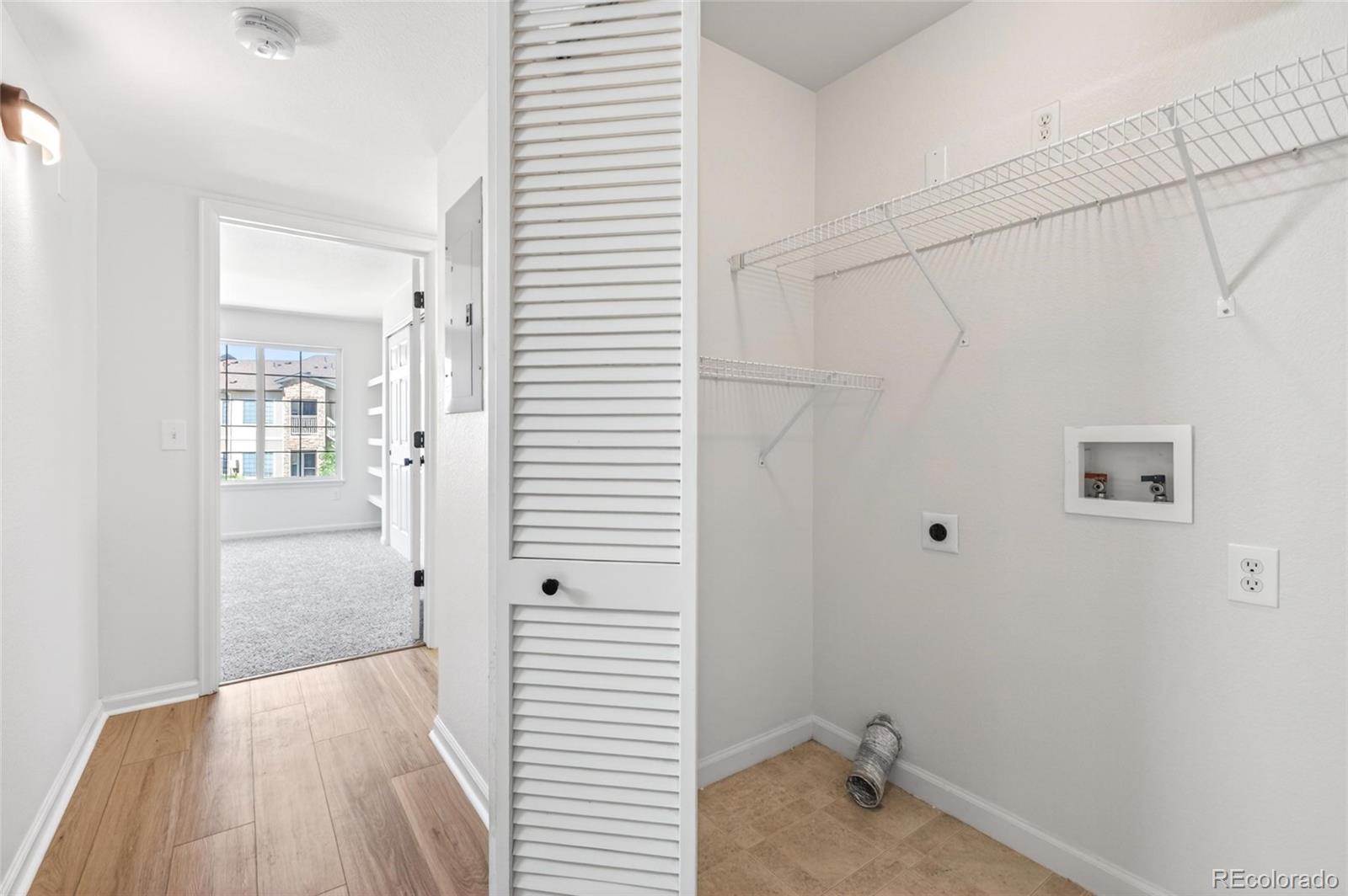 MLS Image #21 for 1414 s galena way,denver, Colorado