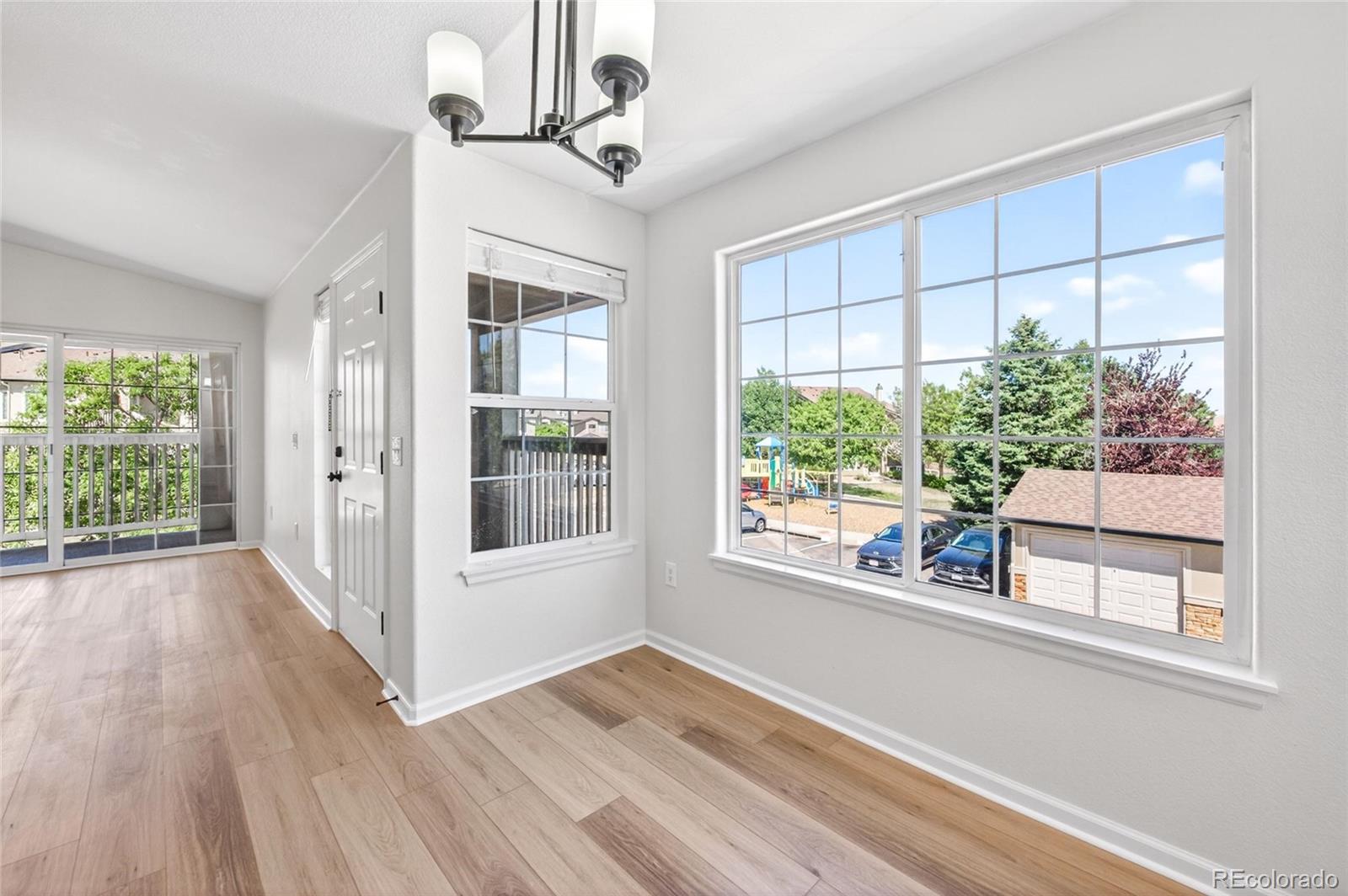 MLS Image #5 for 1414 s galena way,denver, Colorado
