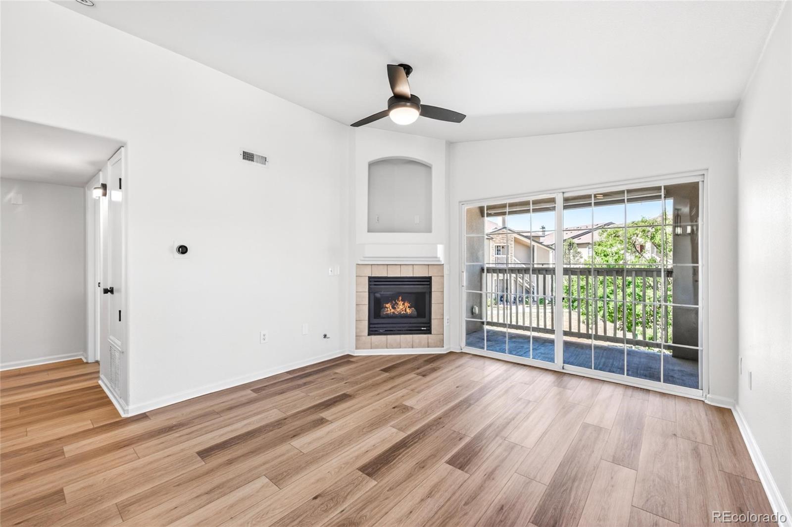 MLS Image #6 for 1414 s galena way,denver, Colorado