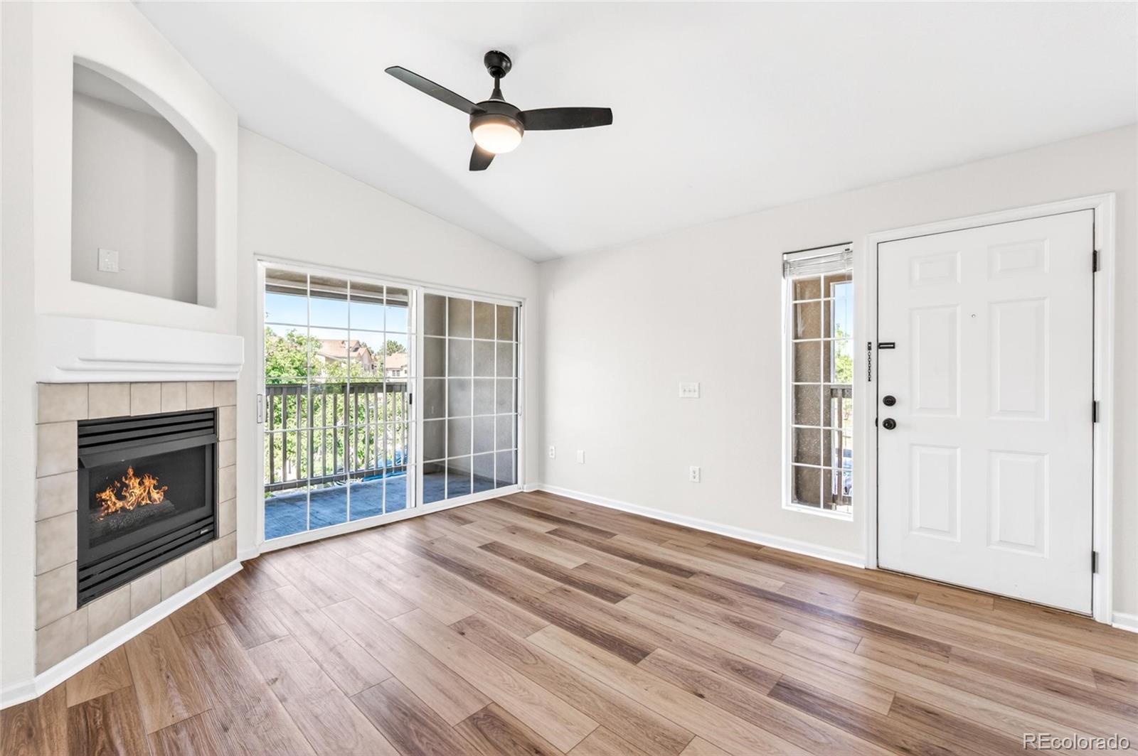 MLS Image #7 for 1414 s galena way,denver, Colorado