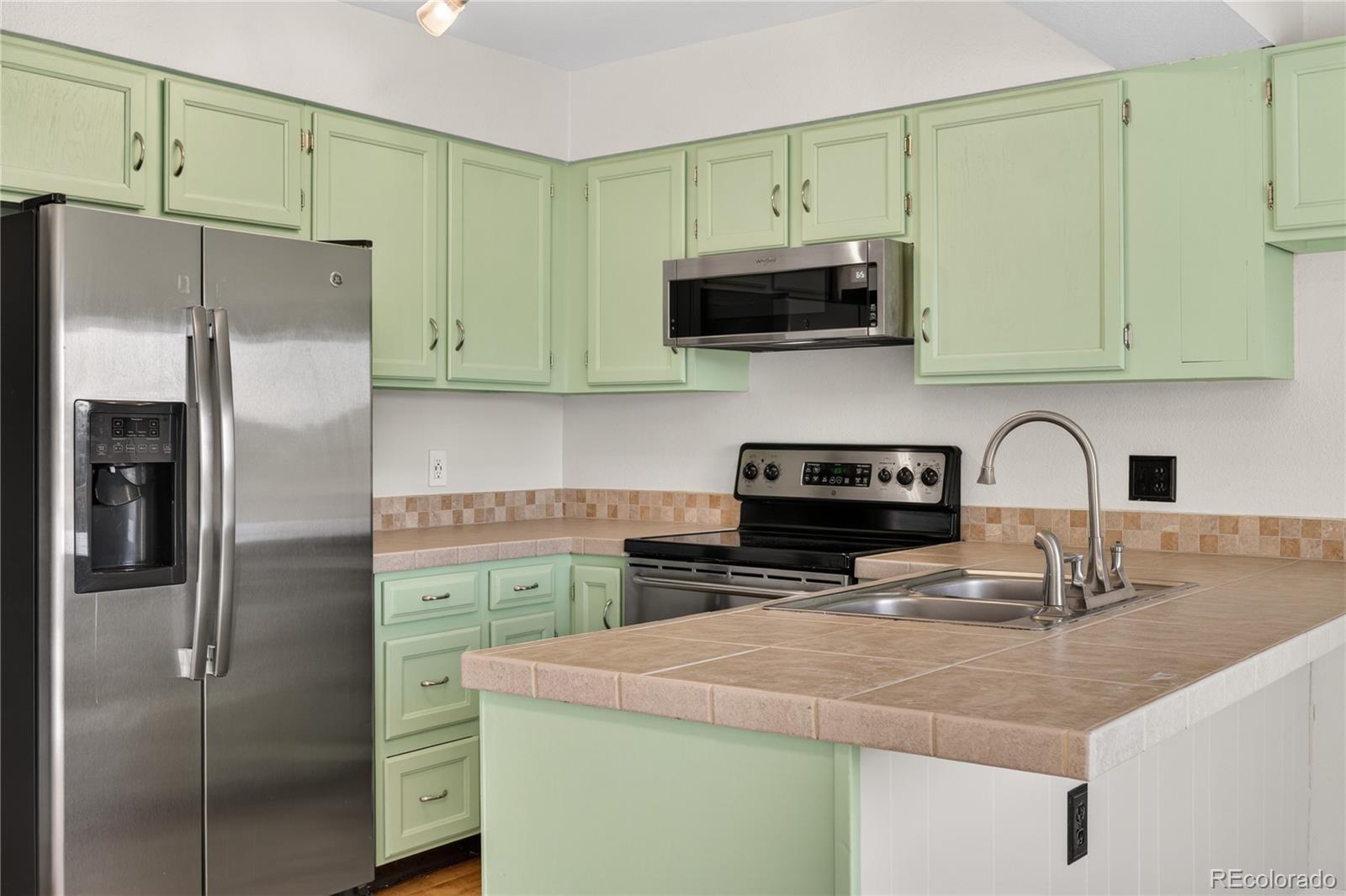 MLS Image #13 for 9767 w cornell place,lakewood, Colorado