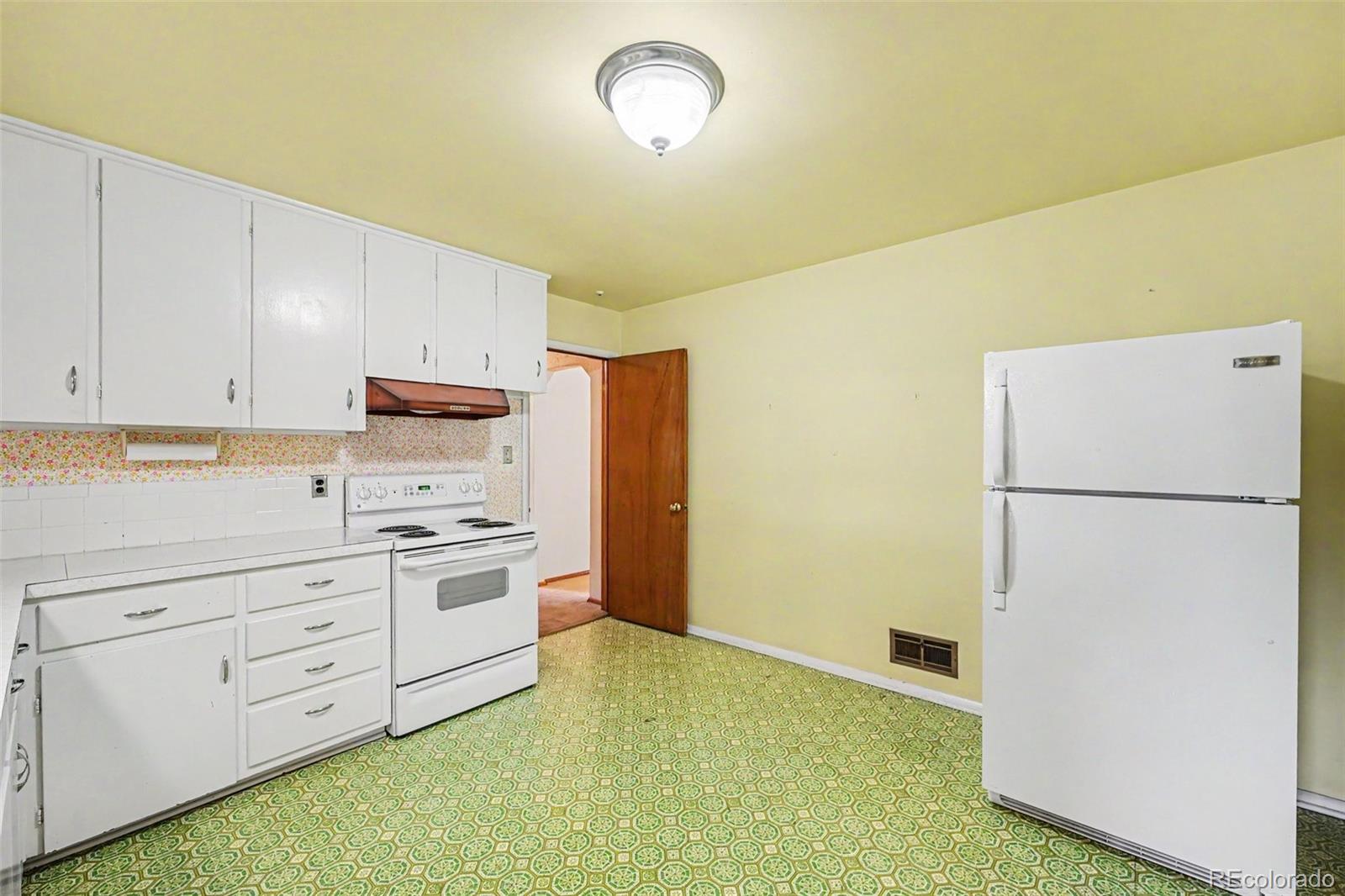 MLS Image #5 for 6420 w 60th place,arvada, Colorado