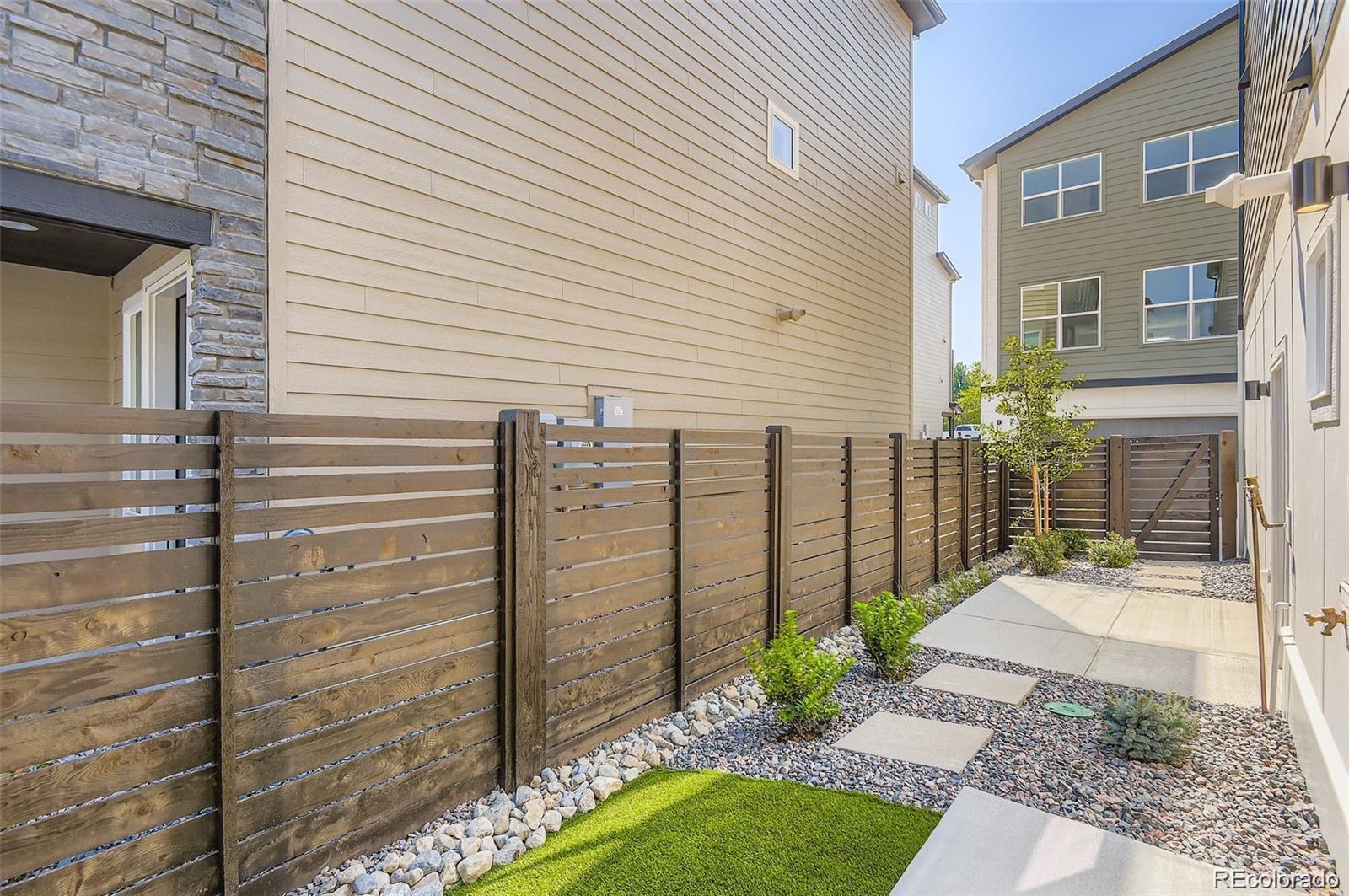 MLS Image #10 for 11008 e hinsdale circle,englewood, Colorado