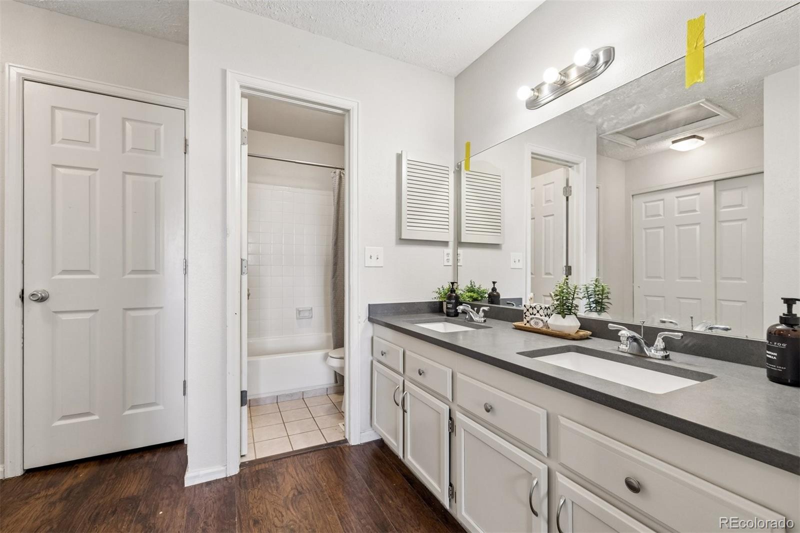 MLS Image #15 for 4351 s andes way,aurora, Colorado