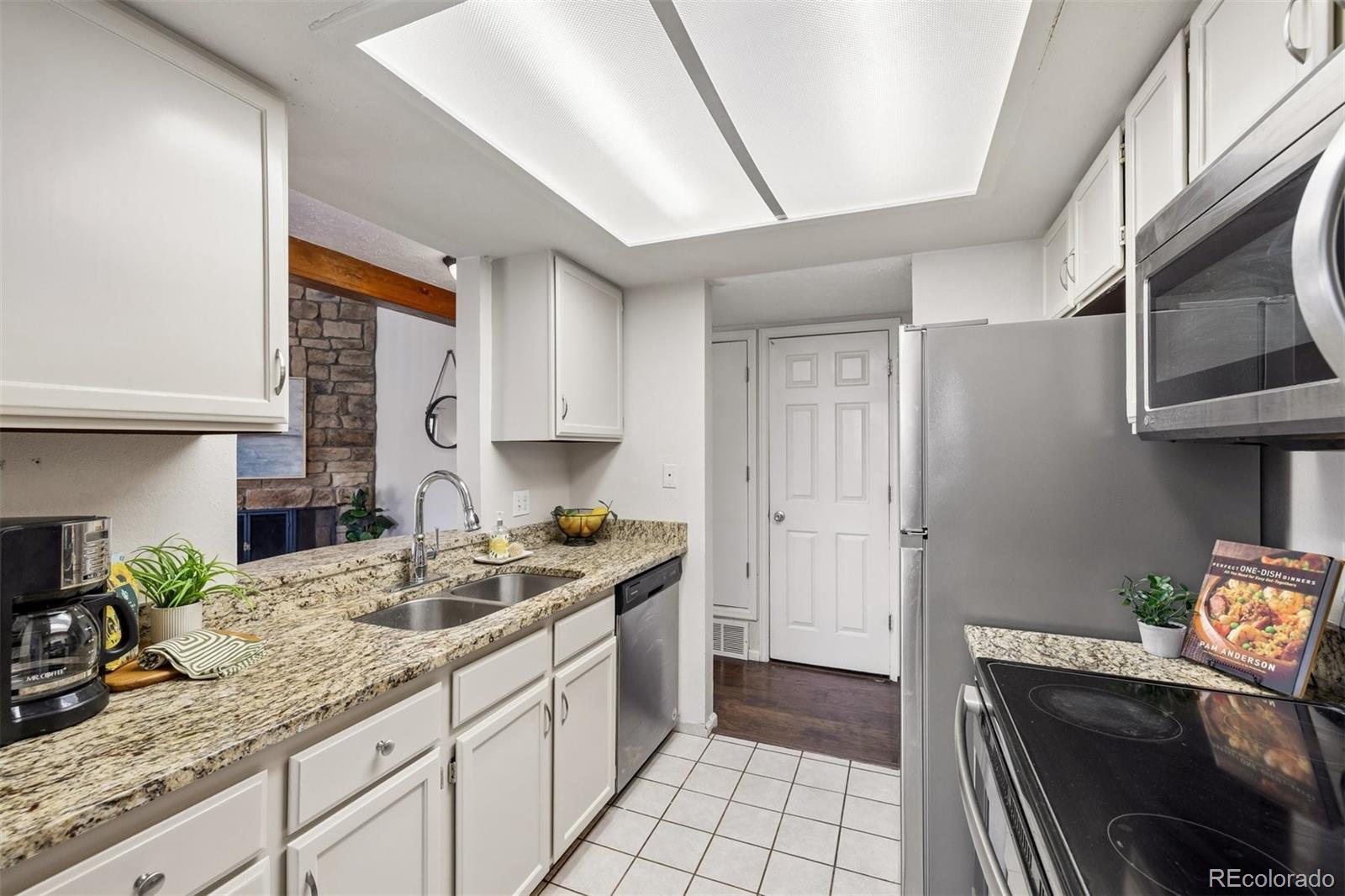 MLS Image #5 for 4351 s andes way,aurora, Colorado