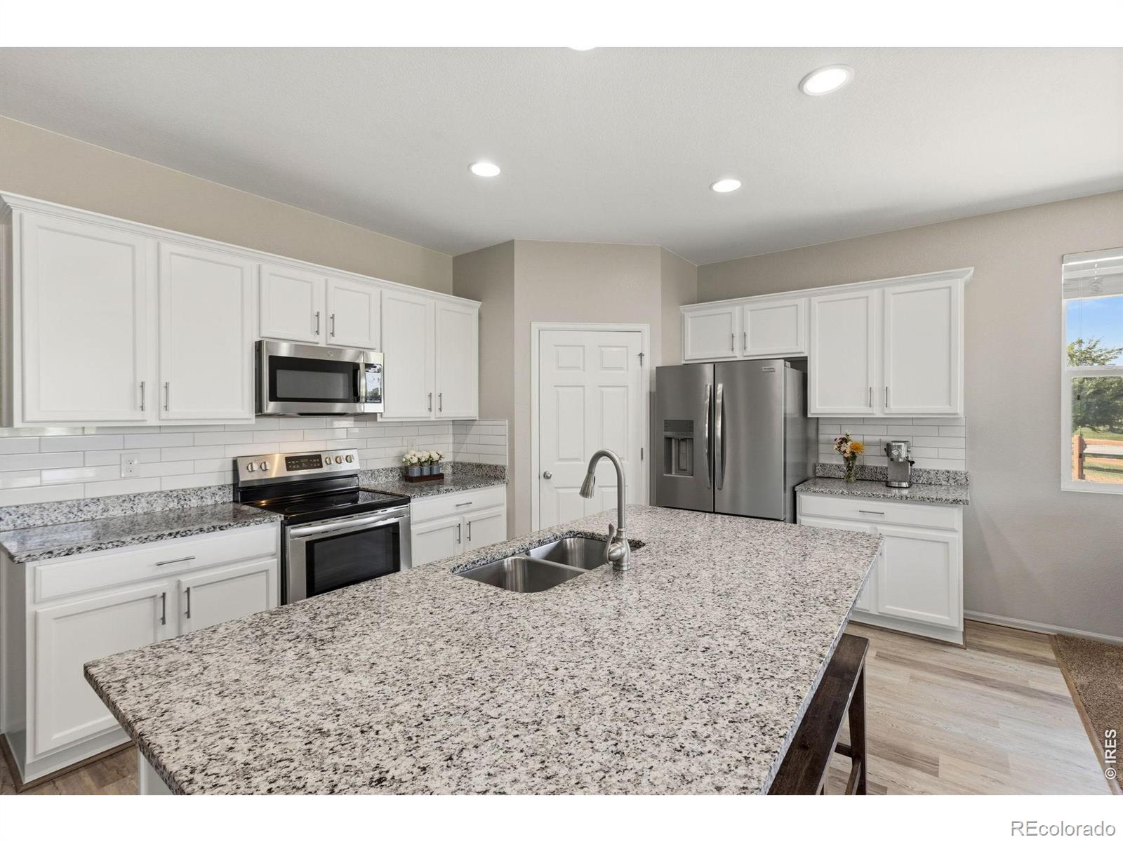 MLS Image #6 for 902  pierson court,windsor, Colorado