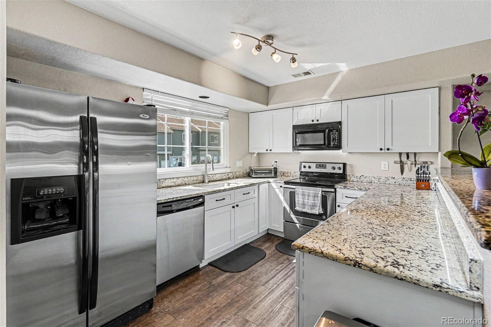 MLS Image #5 for 8199  welby road 1704,denver, Colorado