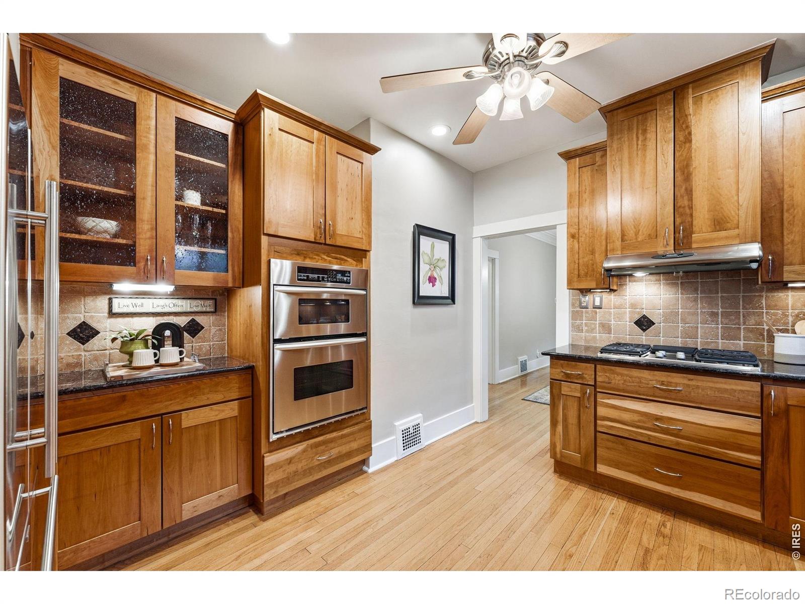 MLS Image #16 for 309 s high street,denver, Colorado