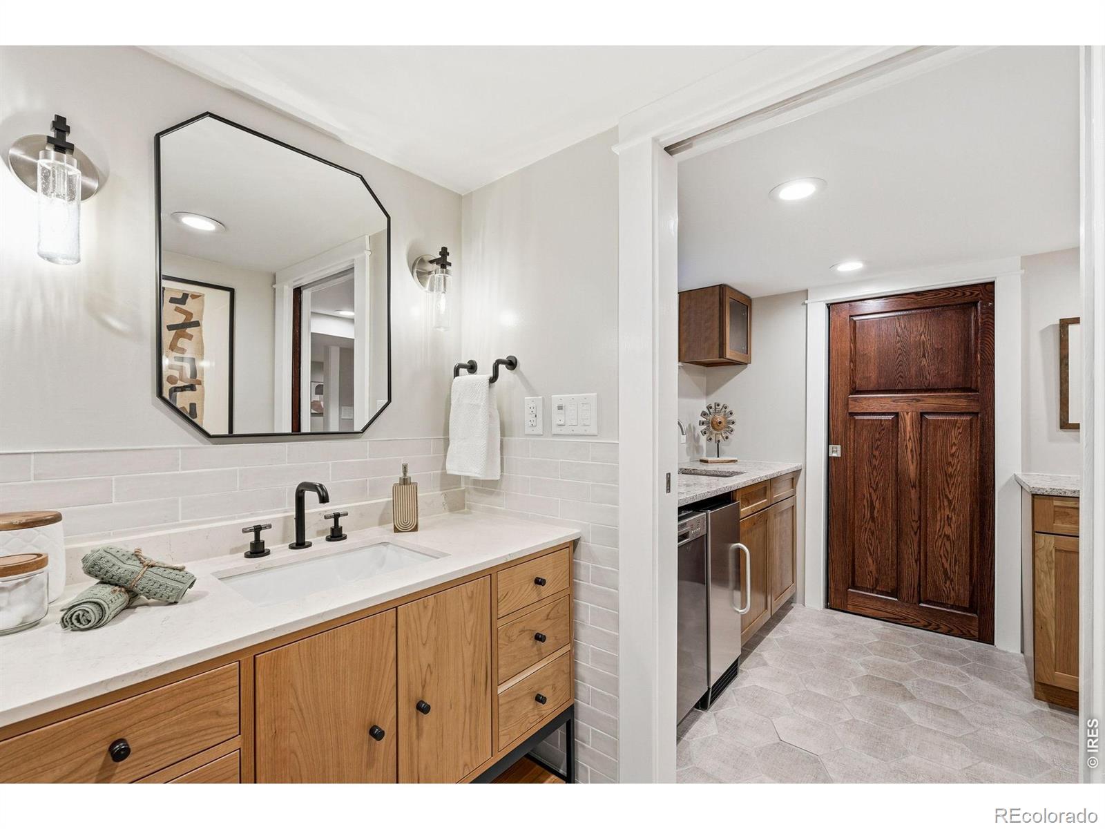 MLS Image #30 for 309 s high street,denver, Colorado