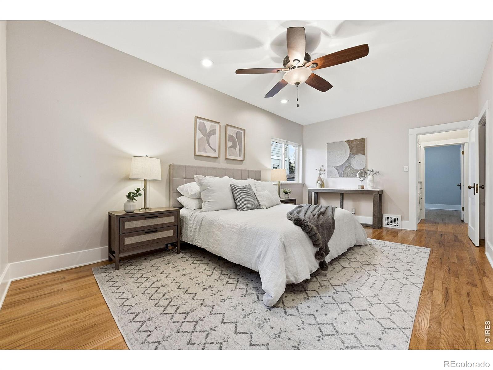 MLS Image #4 for 309 s high street,denver, Colorado