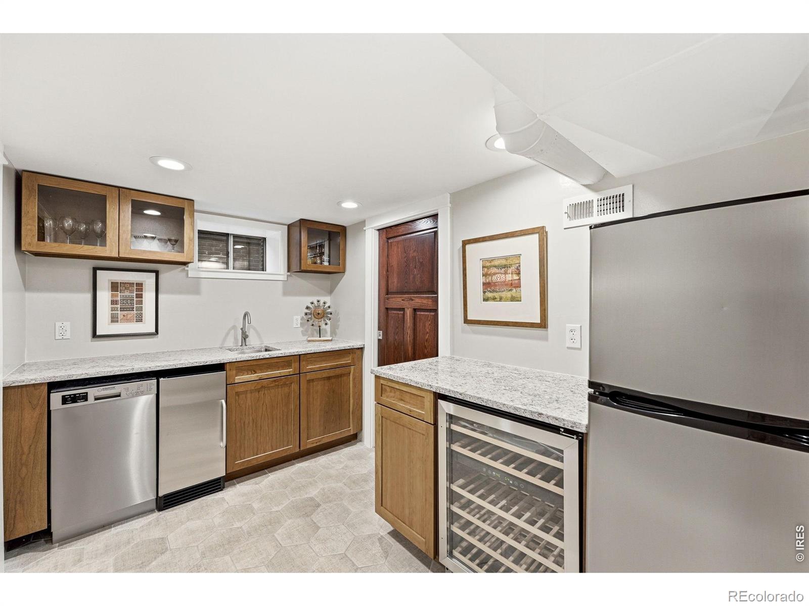 MLS Image #7 for 309 s high street,denver, Colorado