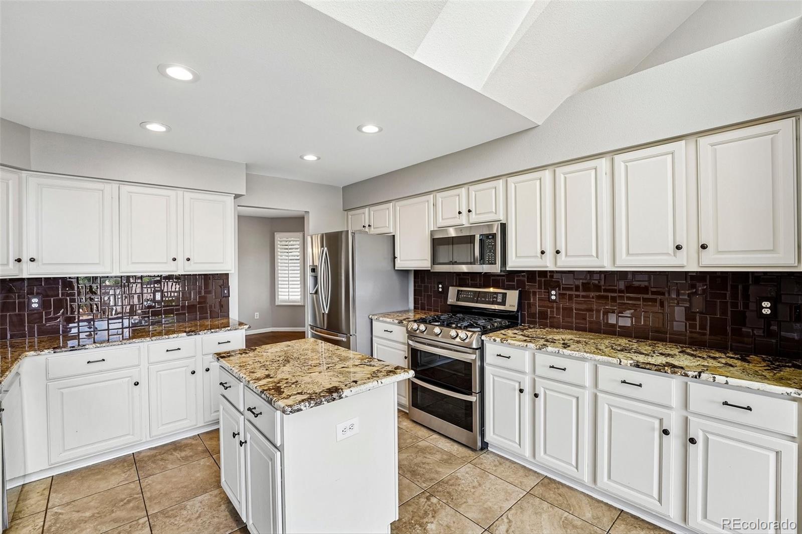 MLS Image #11 for 10749 w vista view drive,littleton, Colorado