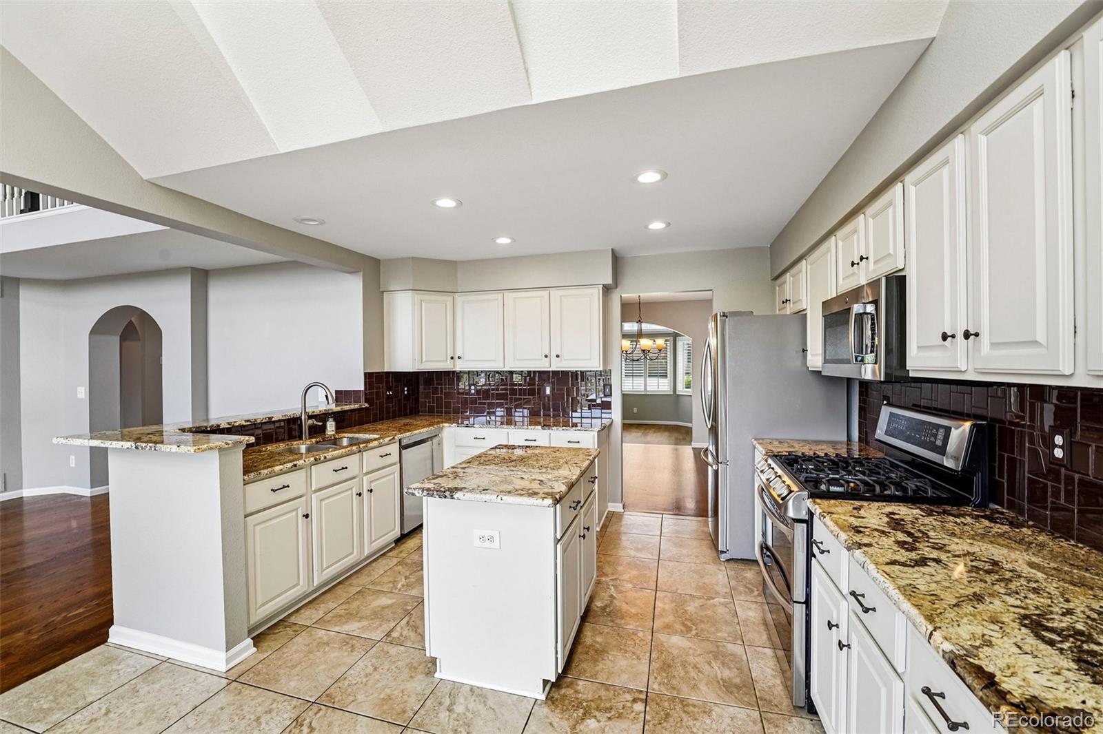 MLS Image #12 for 10749 w vista view drive,littleton, Colorado
