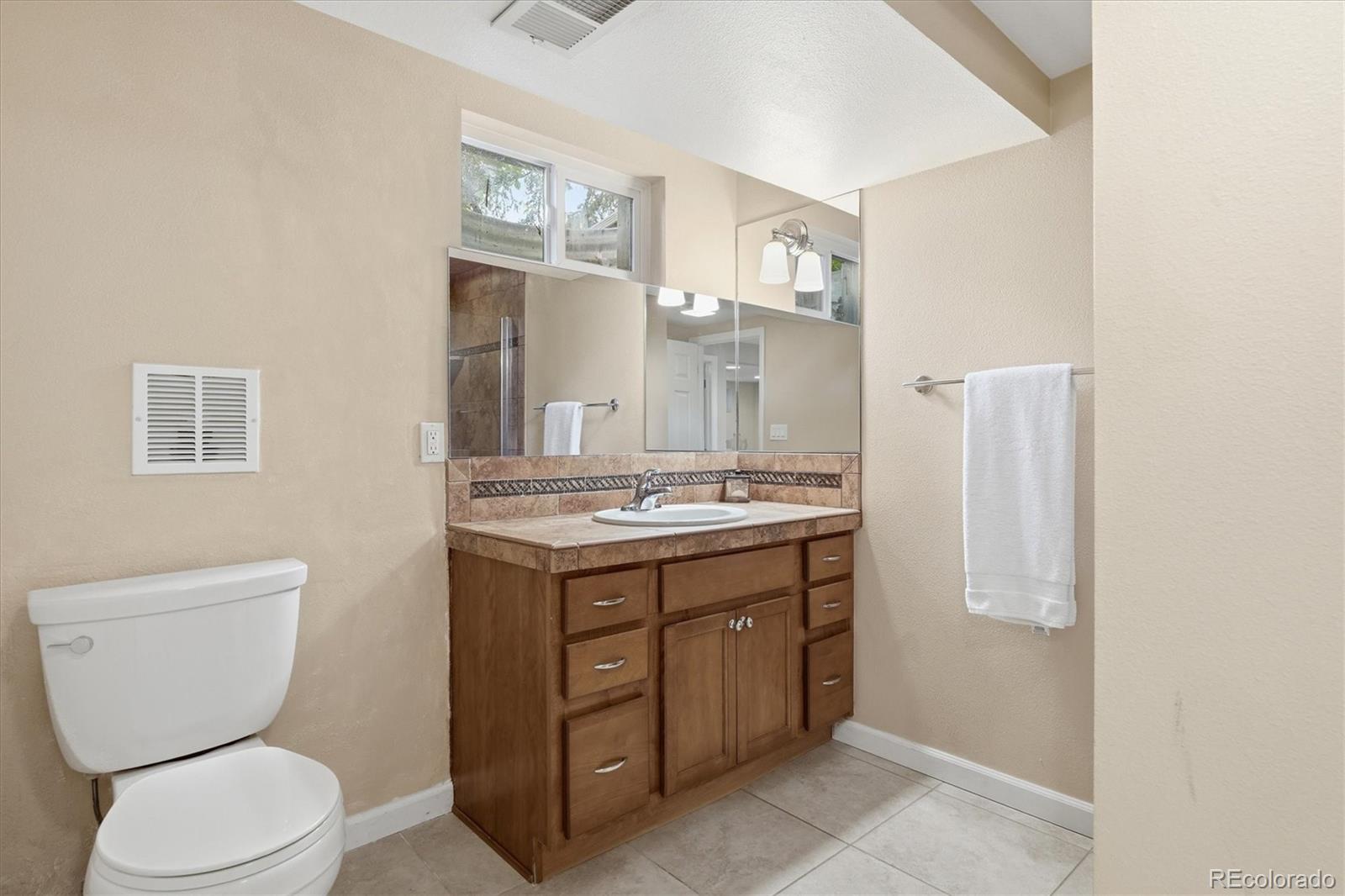 MLS Image #34 for 6068 s locust circle,centennial, Colorado