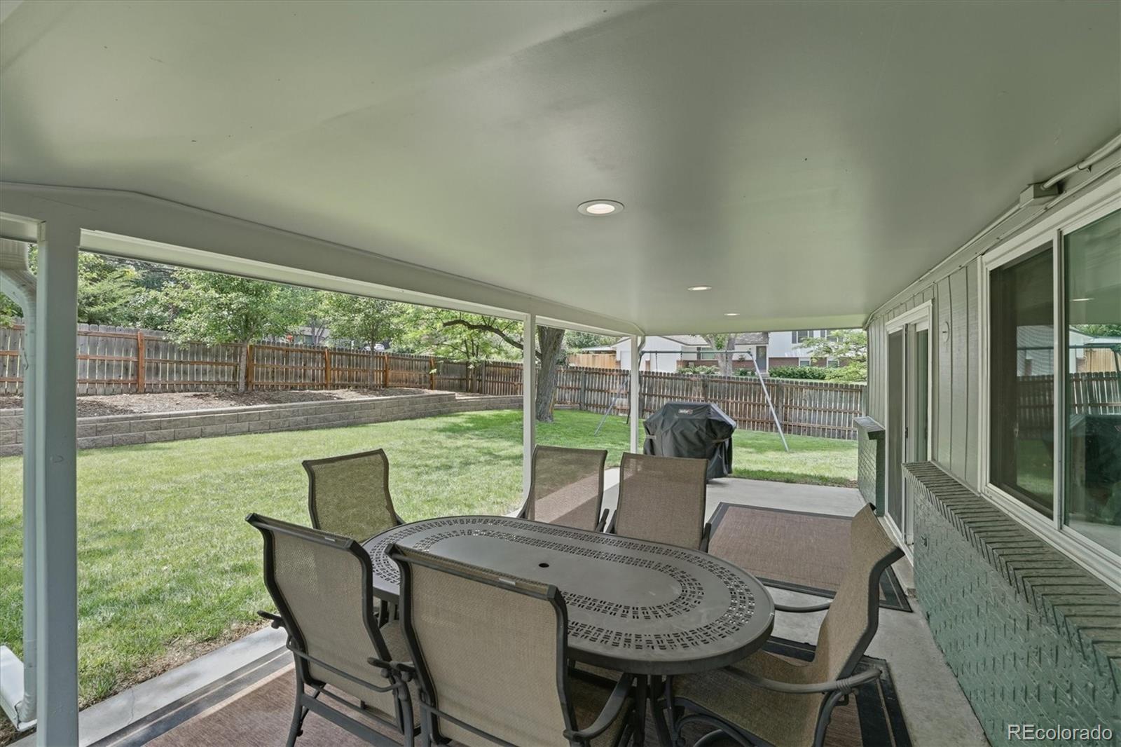 MLS Image #37 for 6068 s locust circle,centennial, Colorado