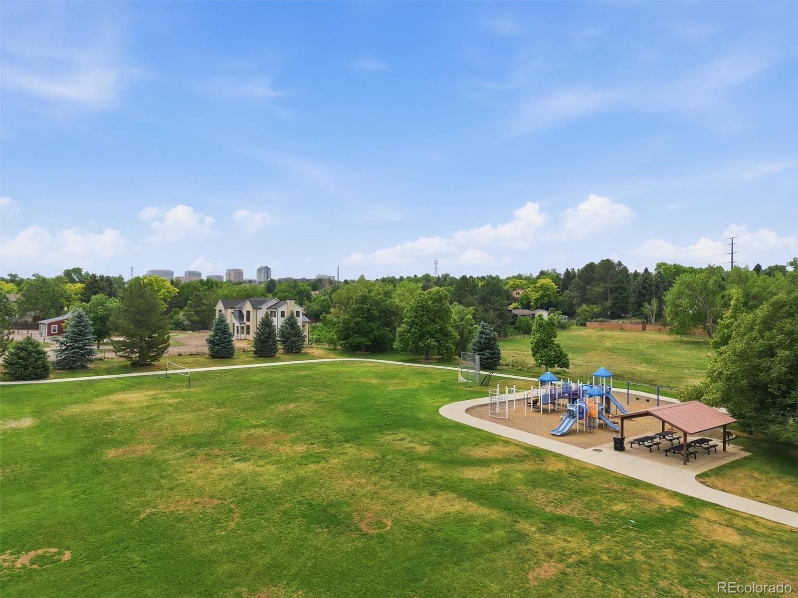 MLS Image #42 for 6068 s locust circle,centennial, Colorado
