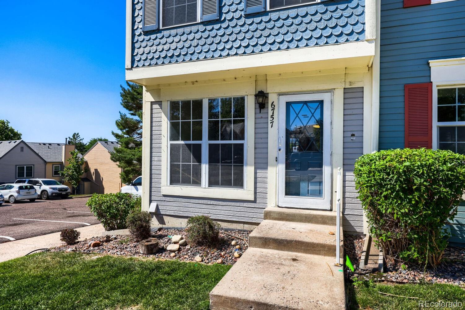 MLS Image #2 for 6757 s independence street,littleton, Colorado