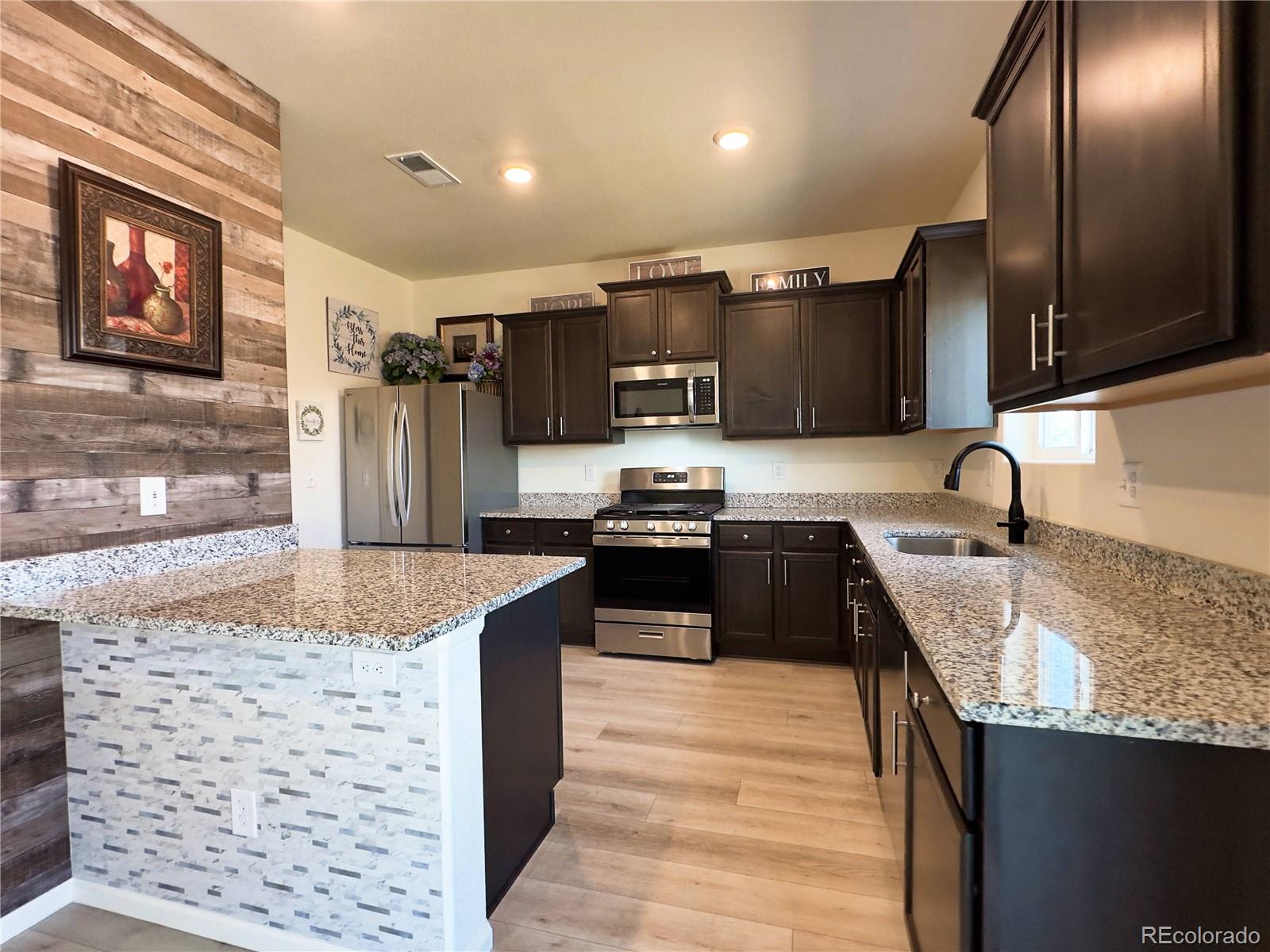 MLS Image #7 for 207  clayton avenue,keenesburg, Colorado