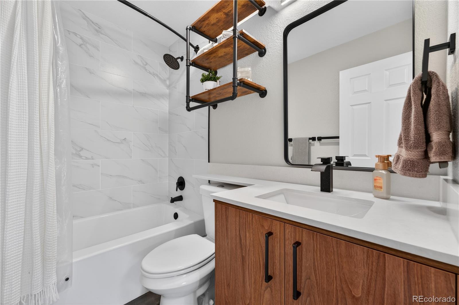 MLS Image #21 for 22104 e belleview lane,aurora, Colorado