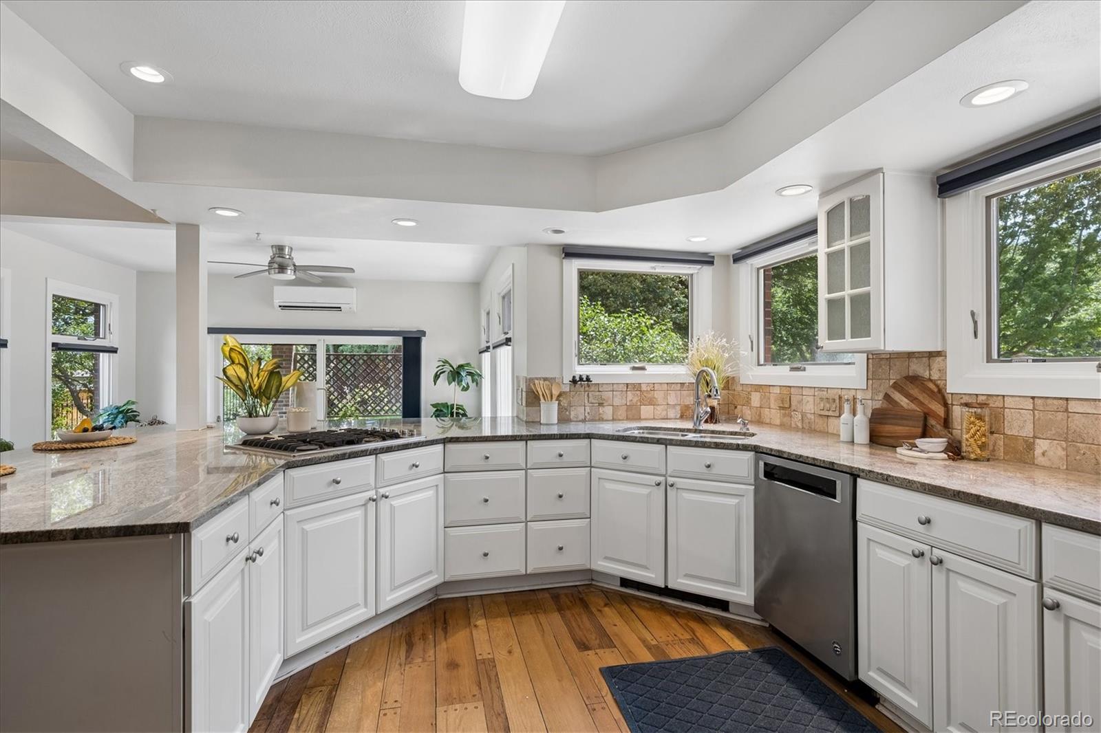 MLS Image #7 for 11765 w 53rd place,arvada, Colorado