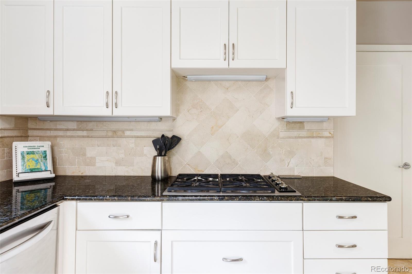 MLS Image #10 for 336  cherry street,denver, Colorado