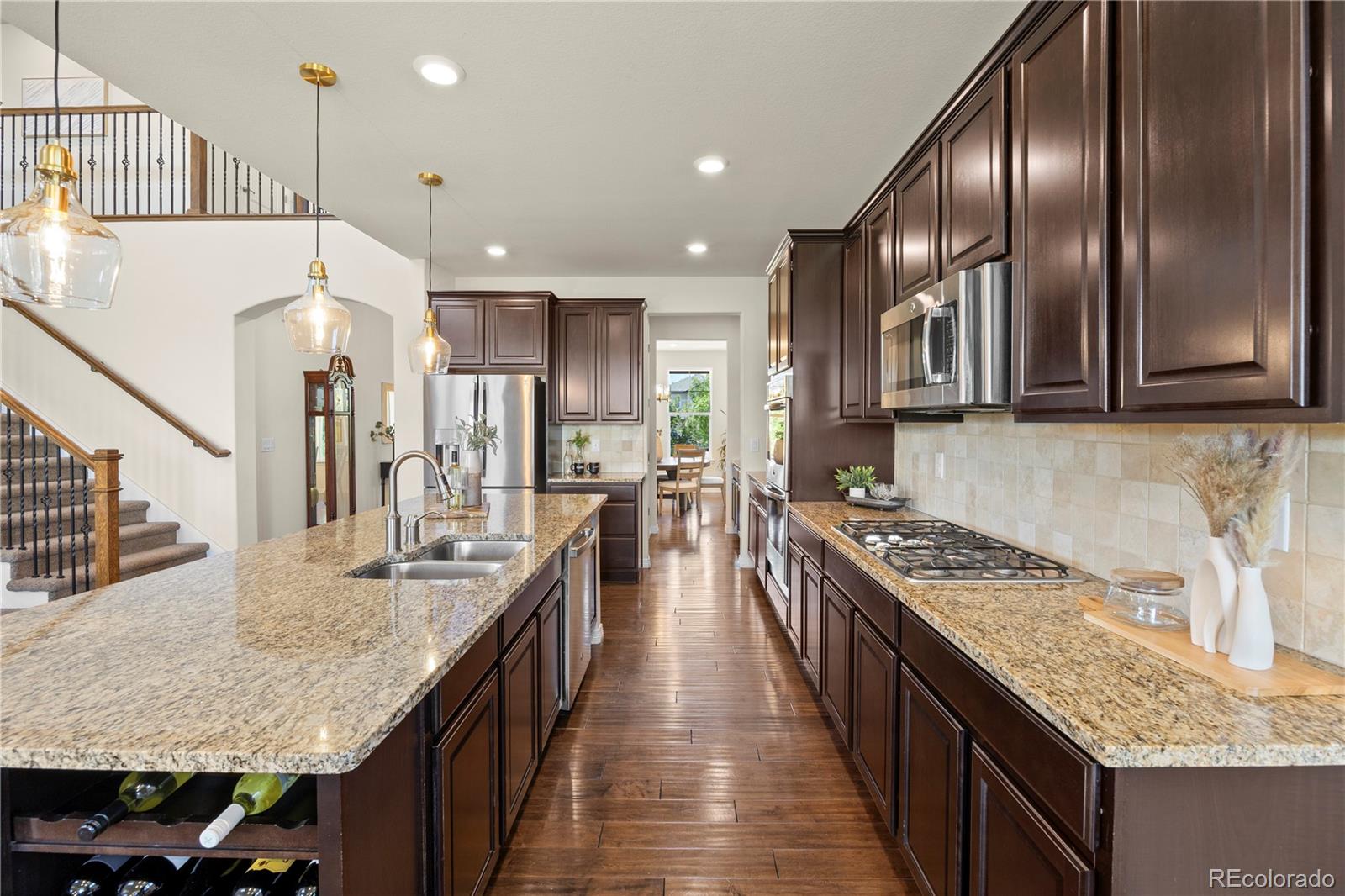 MLS Image #3 for 7940 s blackstone parkway,aurora, Colorado