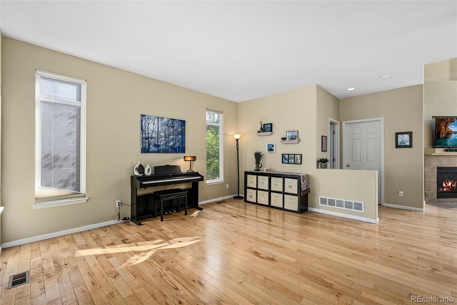 MLS Image #2 for 635  golden eagle circle,golden, Colorado