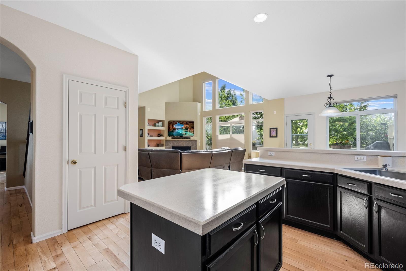 MLS Image #8 for 635  golden eagle circle,golden, Colorado