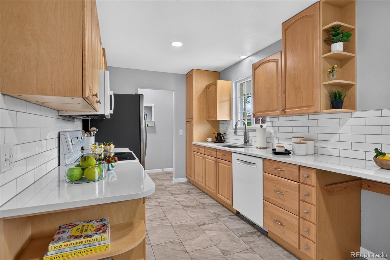 MLS Image #2 for 7650 s kit carson drive,centennial, Colorado