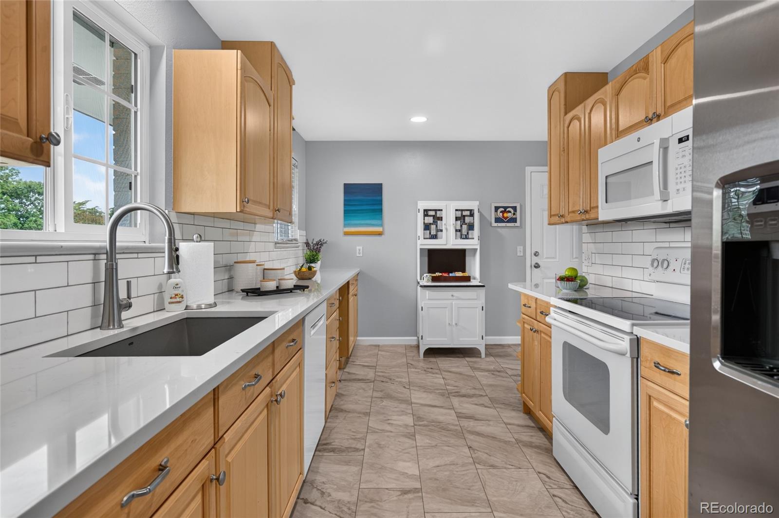 MLS Image #3 for 7650 s kit carson drive,centennial, Colorado
