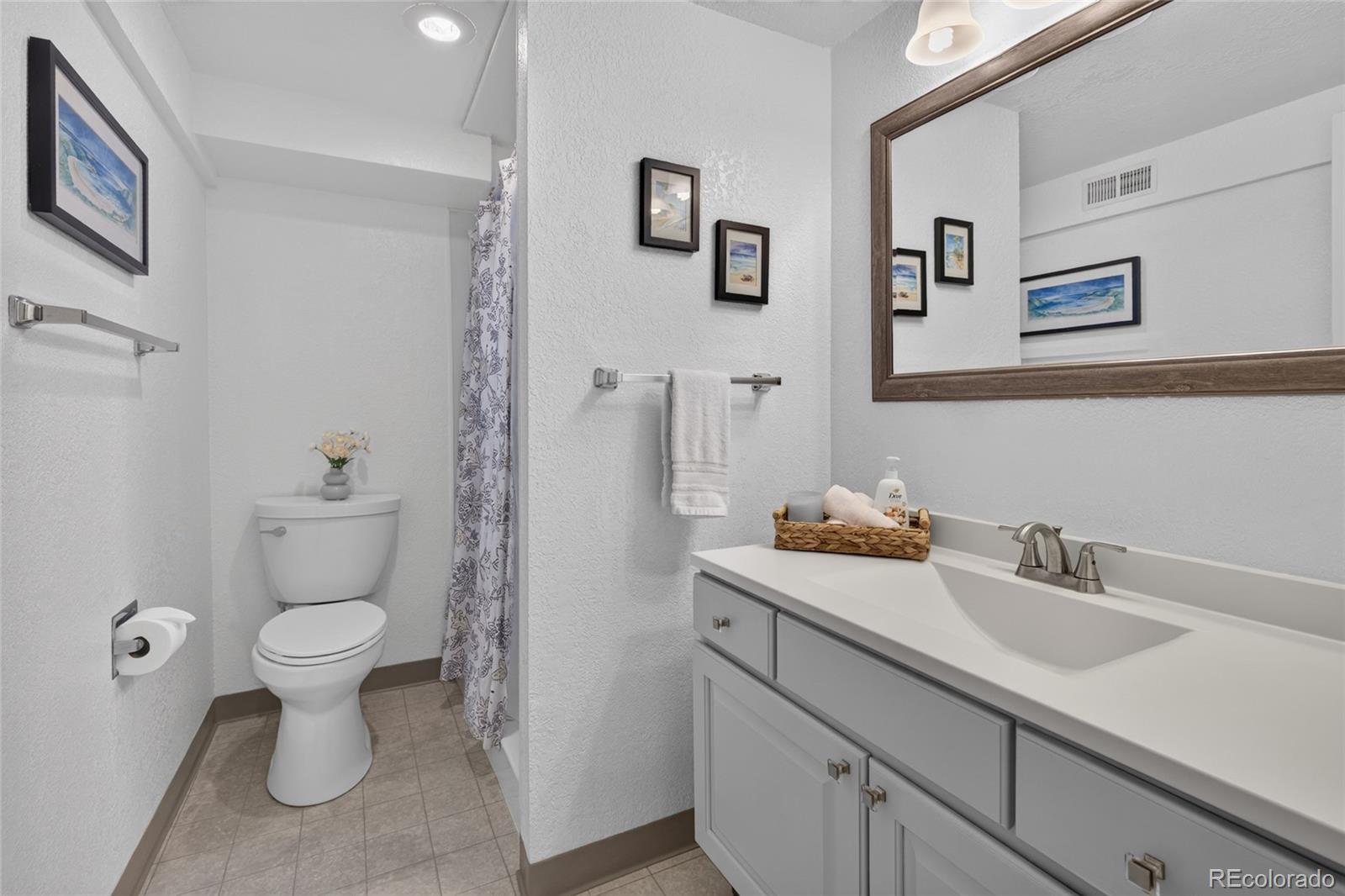 MLS Image #35 for 7650 s kit carson drive,centennial, Colorado